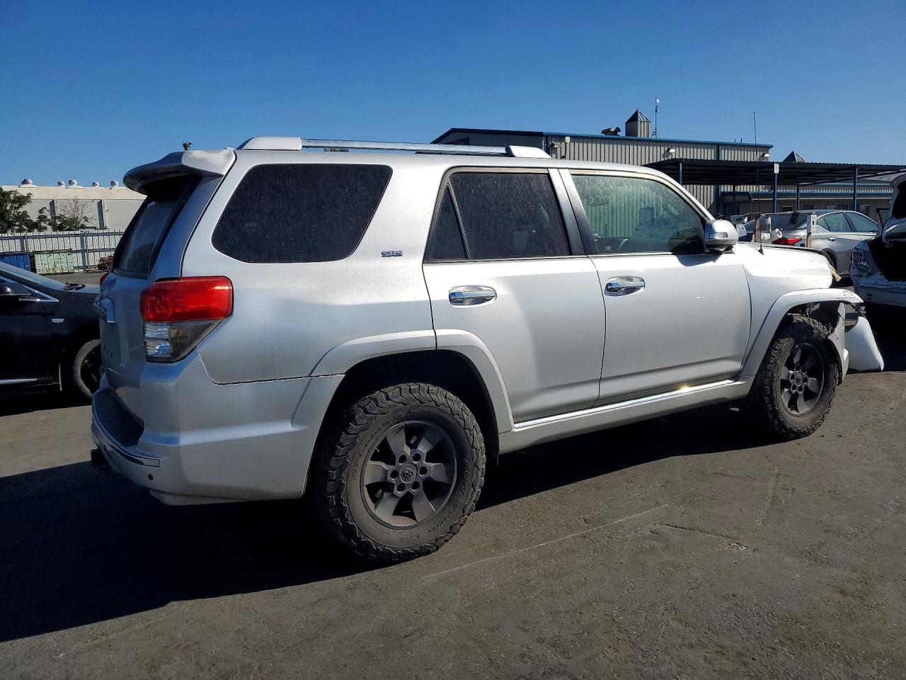 2010 Toyota 4runner Sr5 Silver vin: JTEBU5JRXA5020005