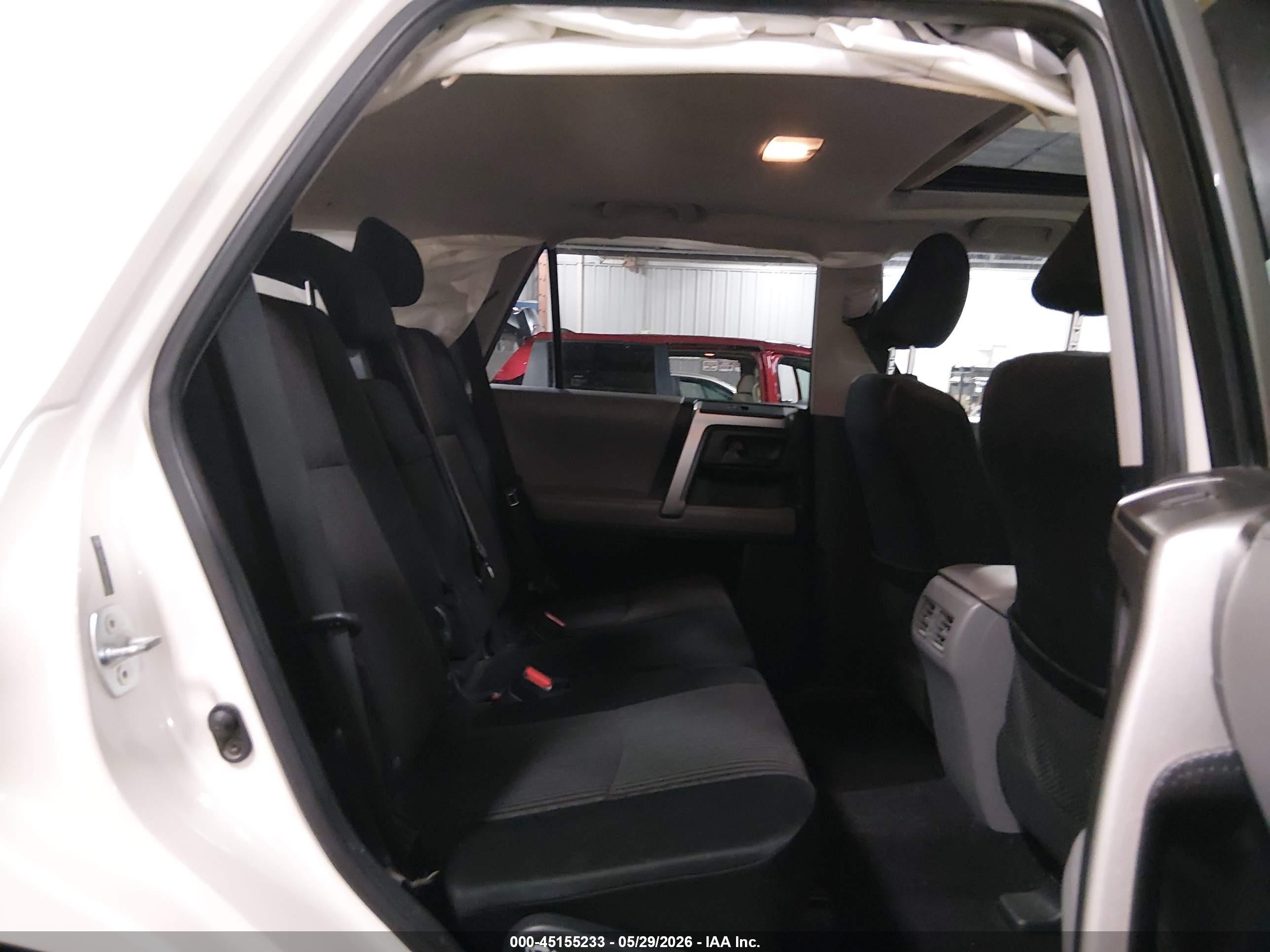 2011 Toyota 4runner Sr5 V6 White vin: JTEBU5JRXB5046346