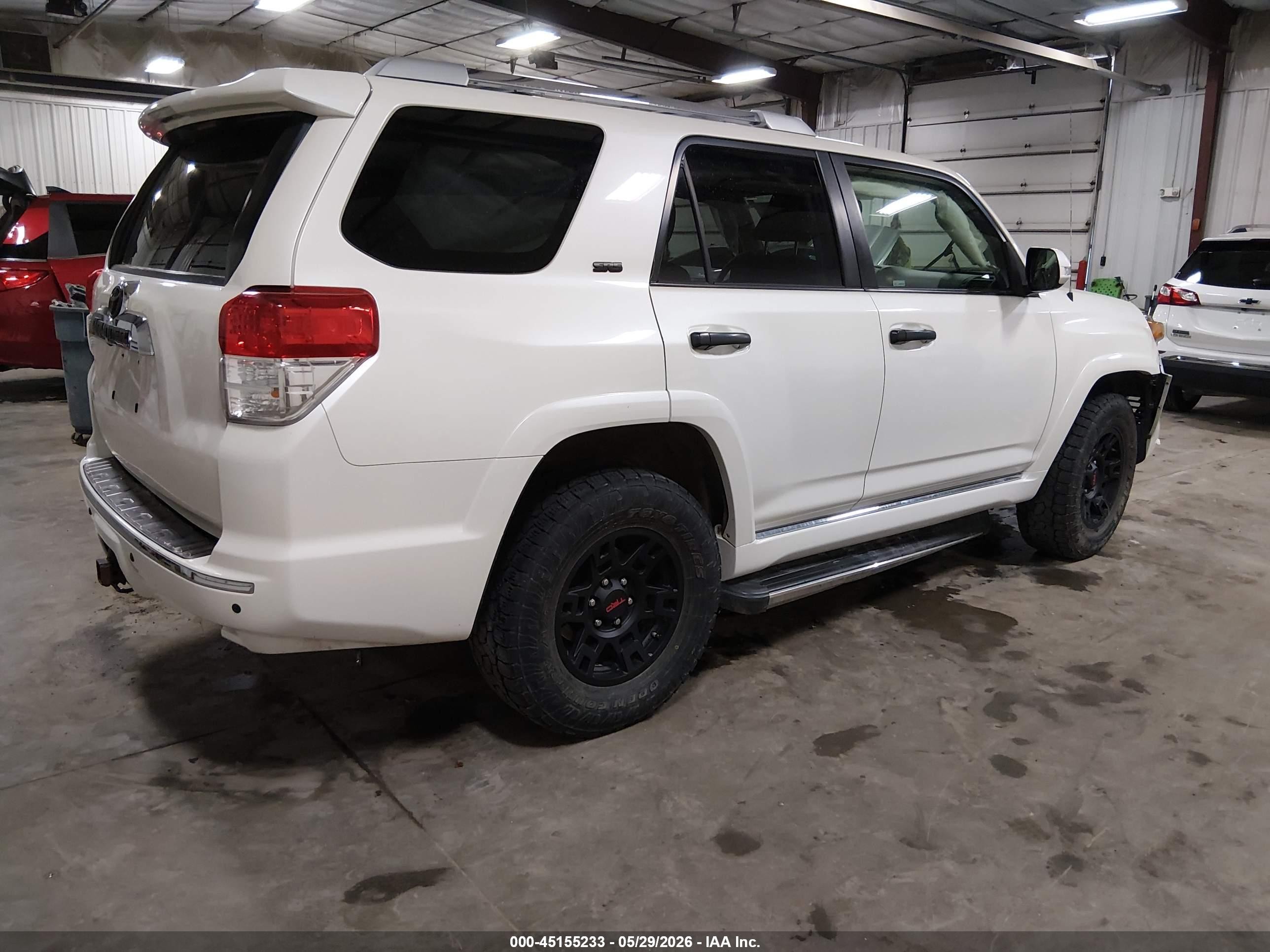 2011 Toyota 4runner Sr5 V6 White vin: JTEBU5JRXB5046346
