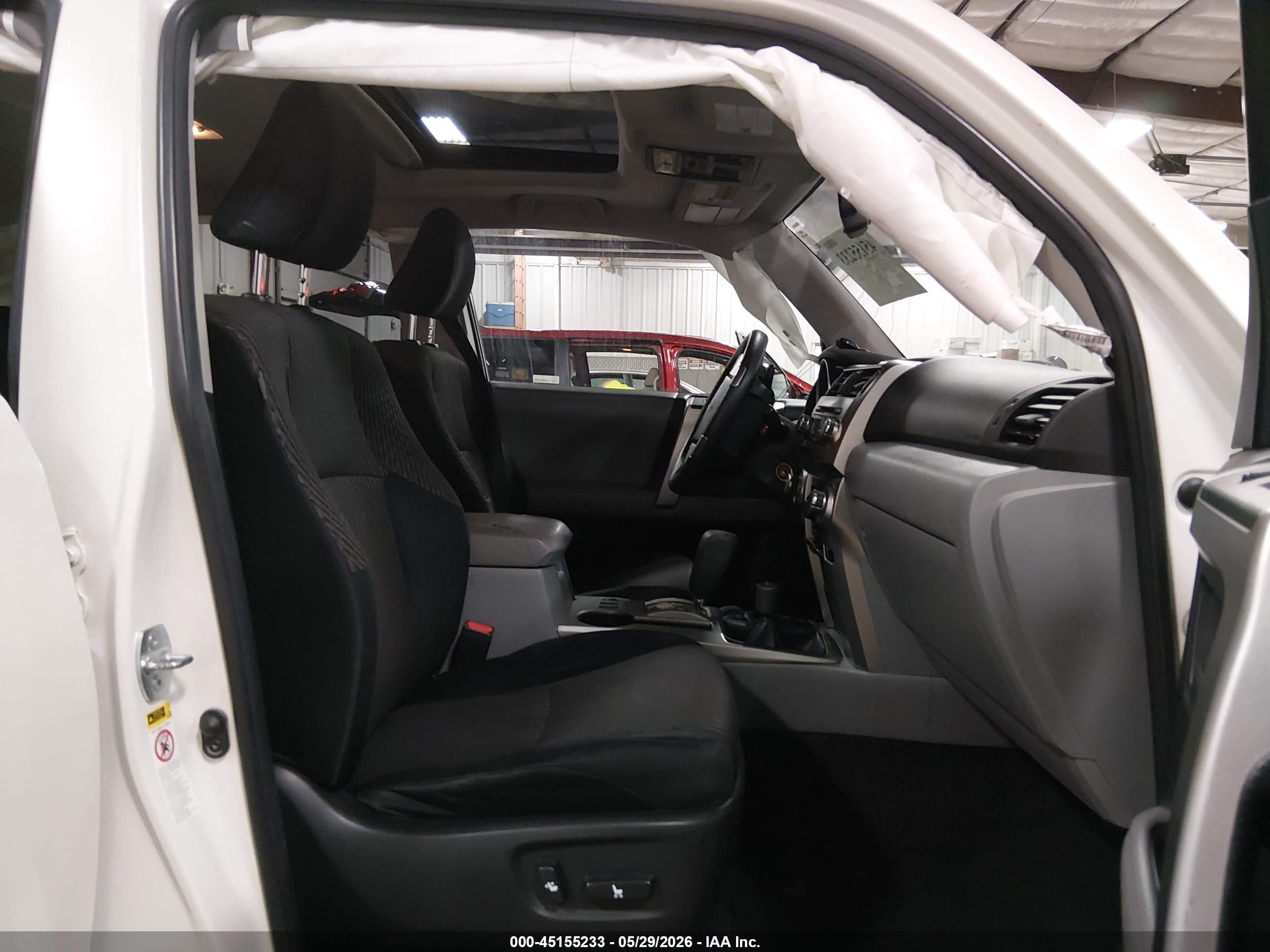 2011 Toyota 4runner Sr5 V6 White vin: JTEBU5JRXB5046346