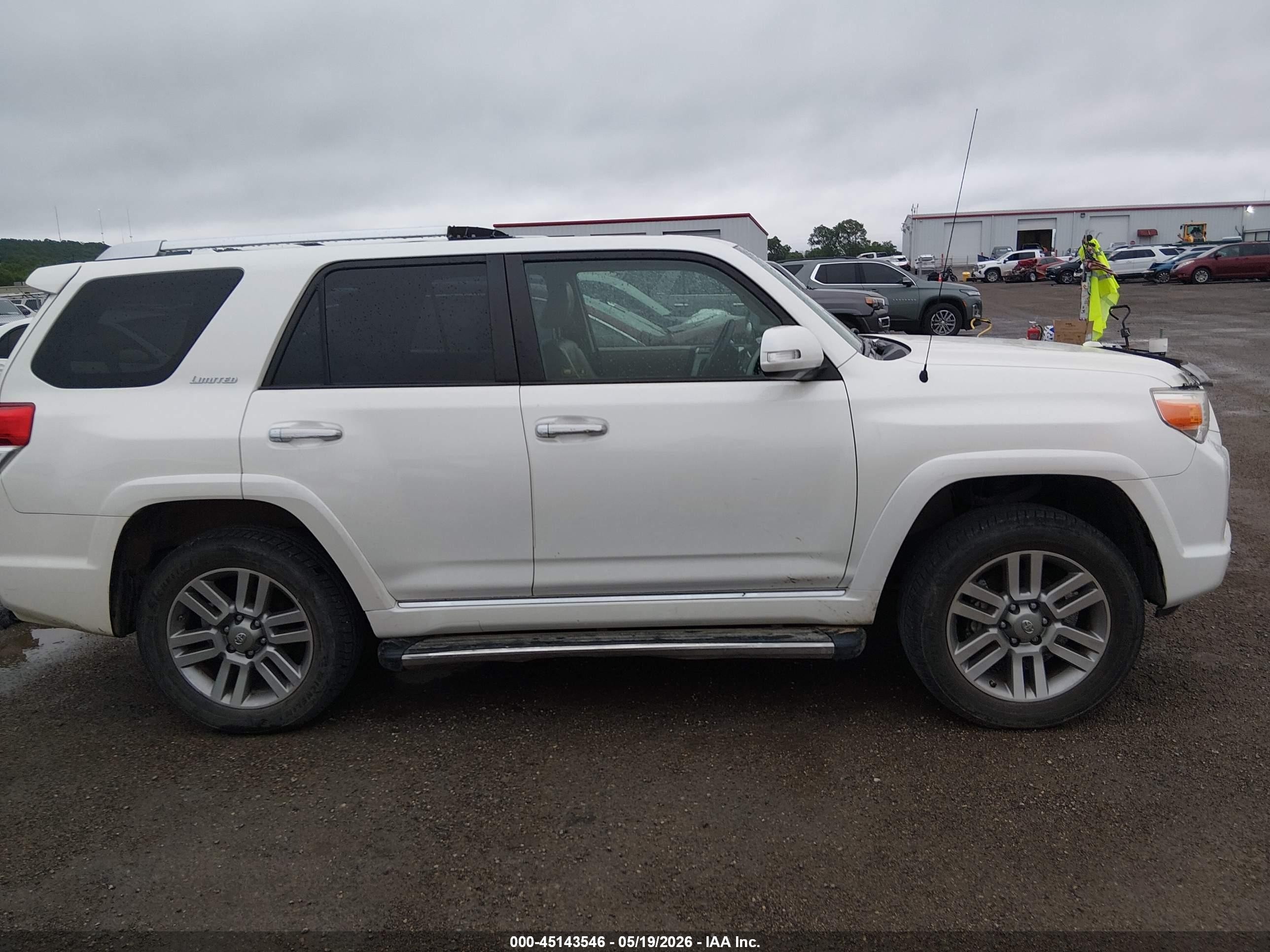 2011 Toyota 4runner Limited V6 White vin: JTEBU5JRXB5047559
