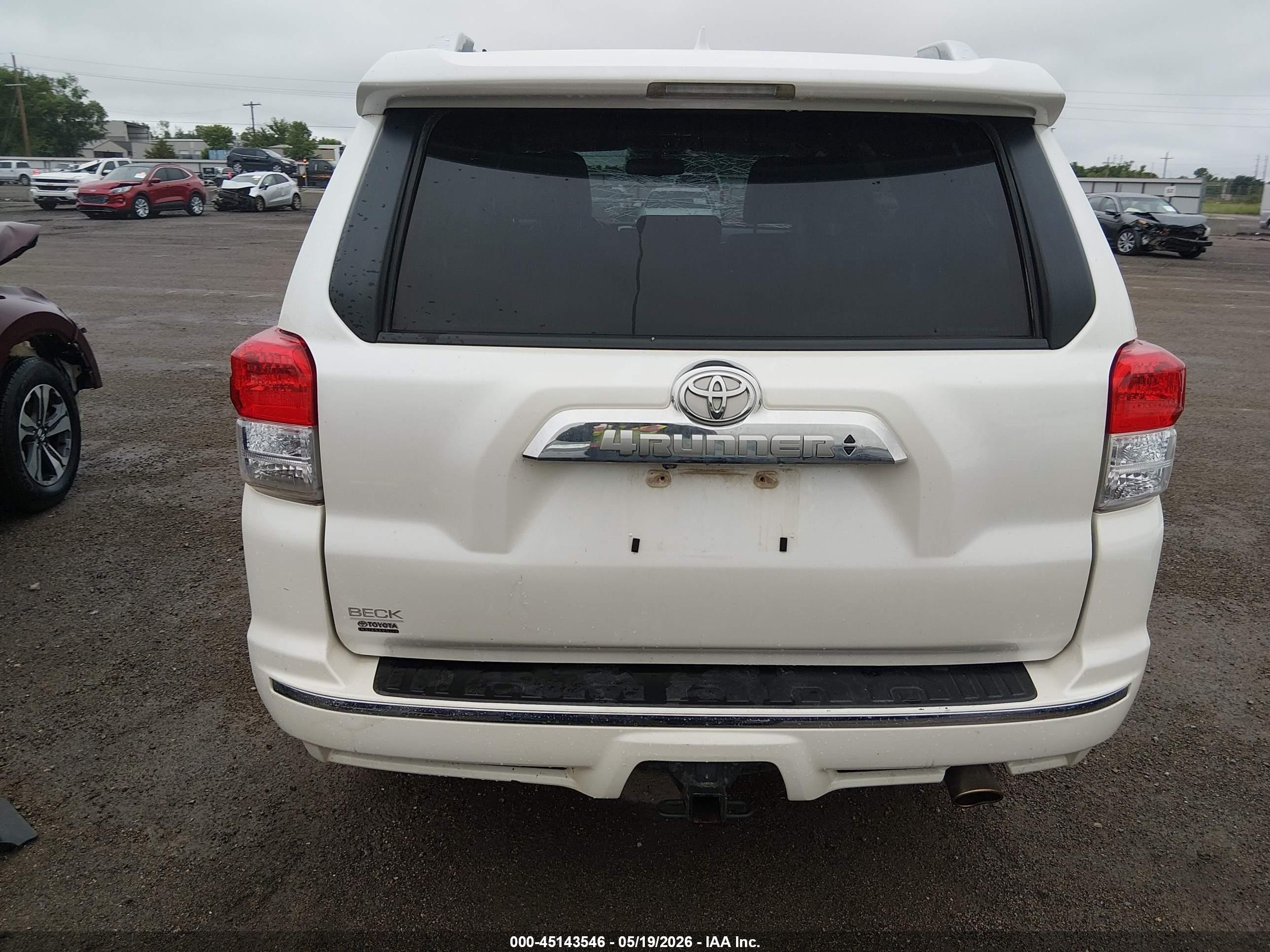 2011 Toyota 4runner Limited V6 White vin: JTEBU5JRXB5047559