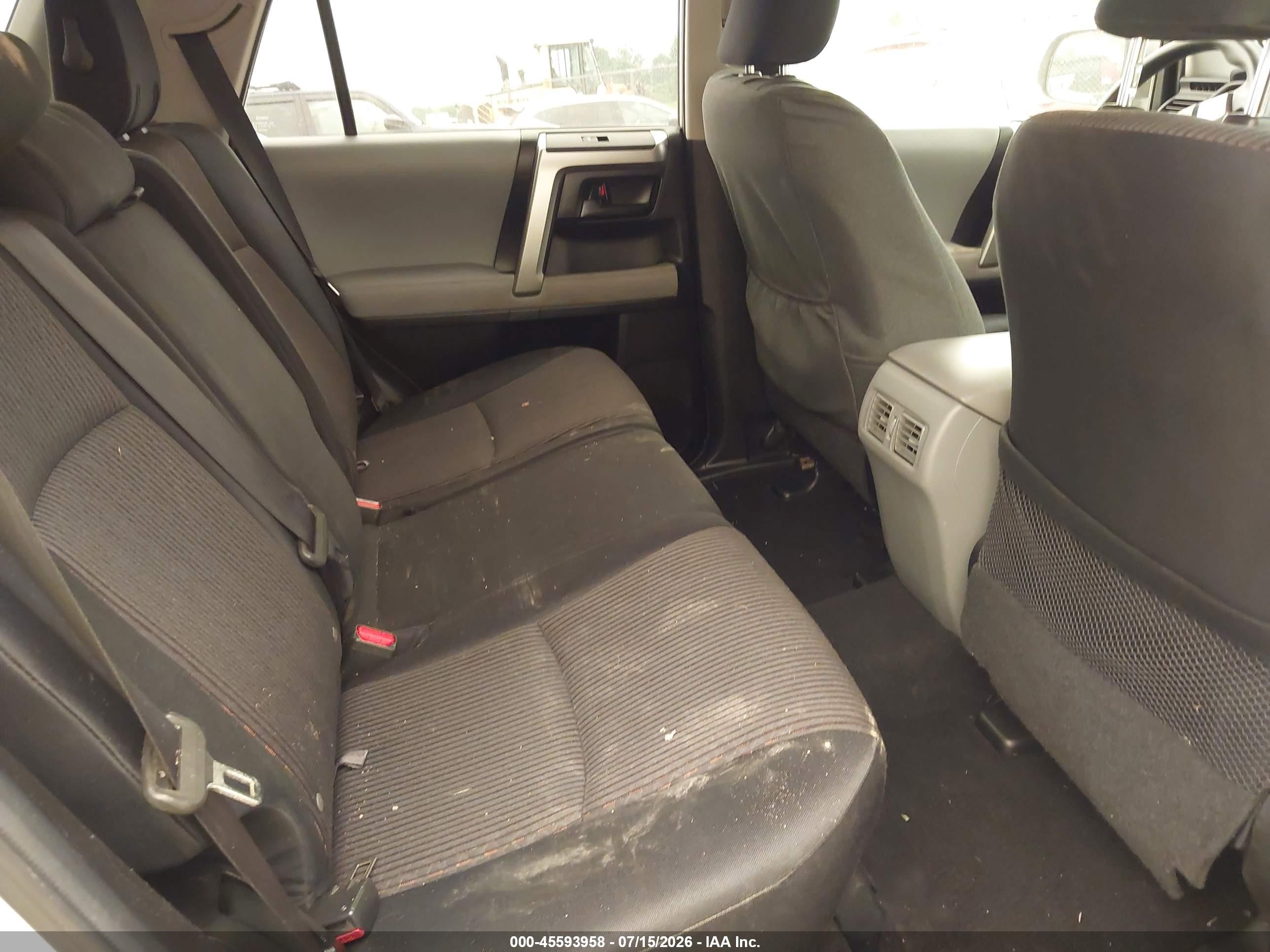 2011 Toyota 4runner Sr5 V6 Silver vin: JTEBU5JRXB5049974