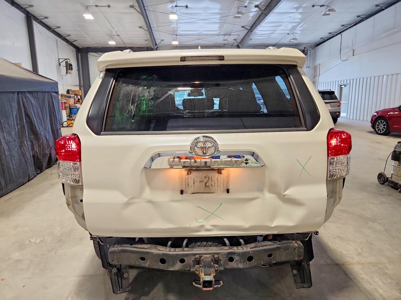 2011 Toyota 4runner Limited White vin: JTEBU5JRXB5059310