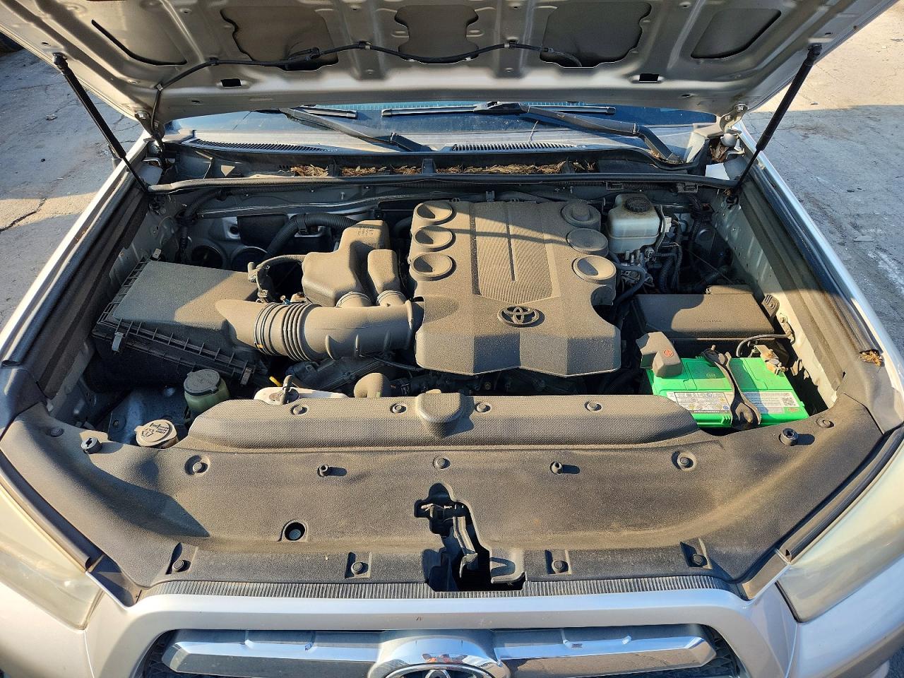 2012 Toyota 4runner Sr5 Silver vin: JTEBU5JRXC5087481