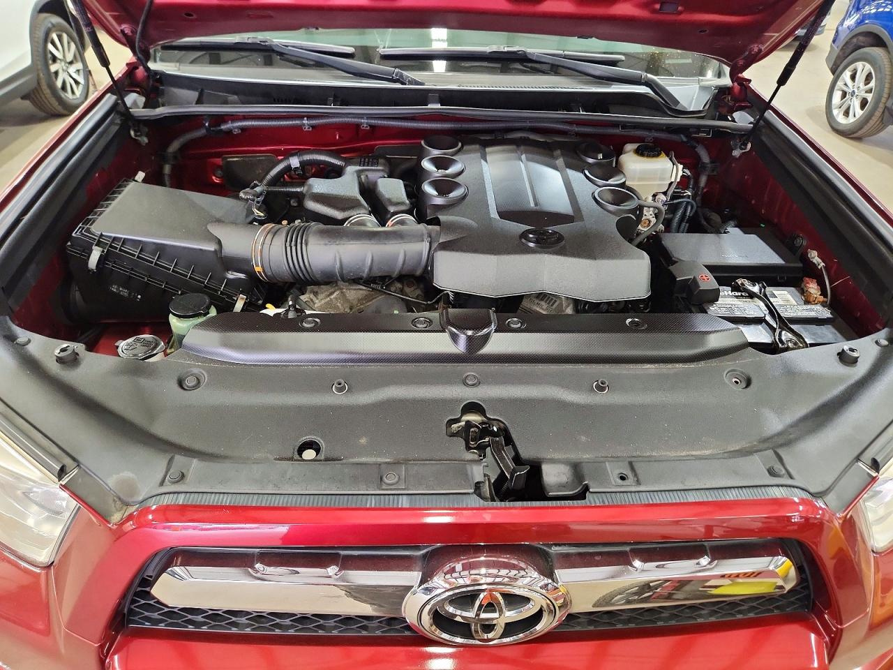 2012 Toyota 4runner Srs Burgundy vin: JTEBU5JRXC5110127
