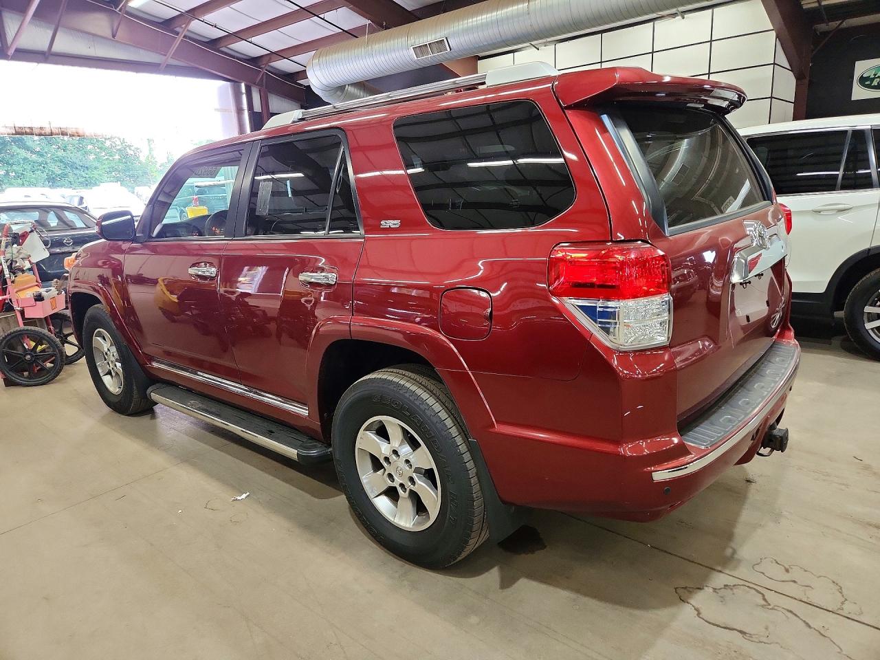 2012 Toyota 4runner Srs Burgundy vin: JTEBU5JRXC5110127
