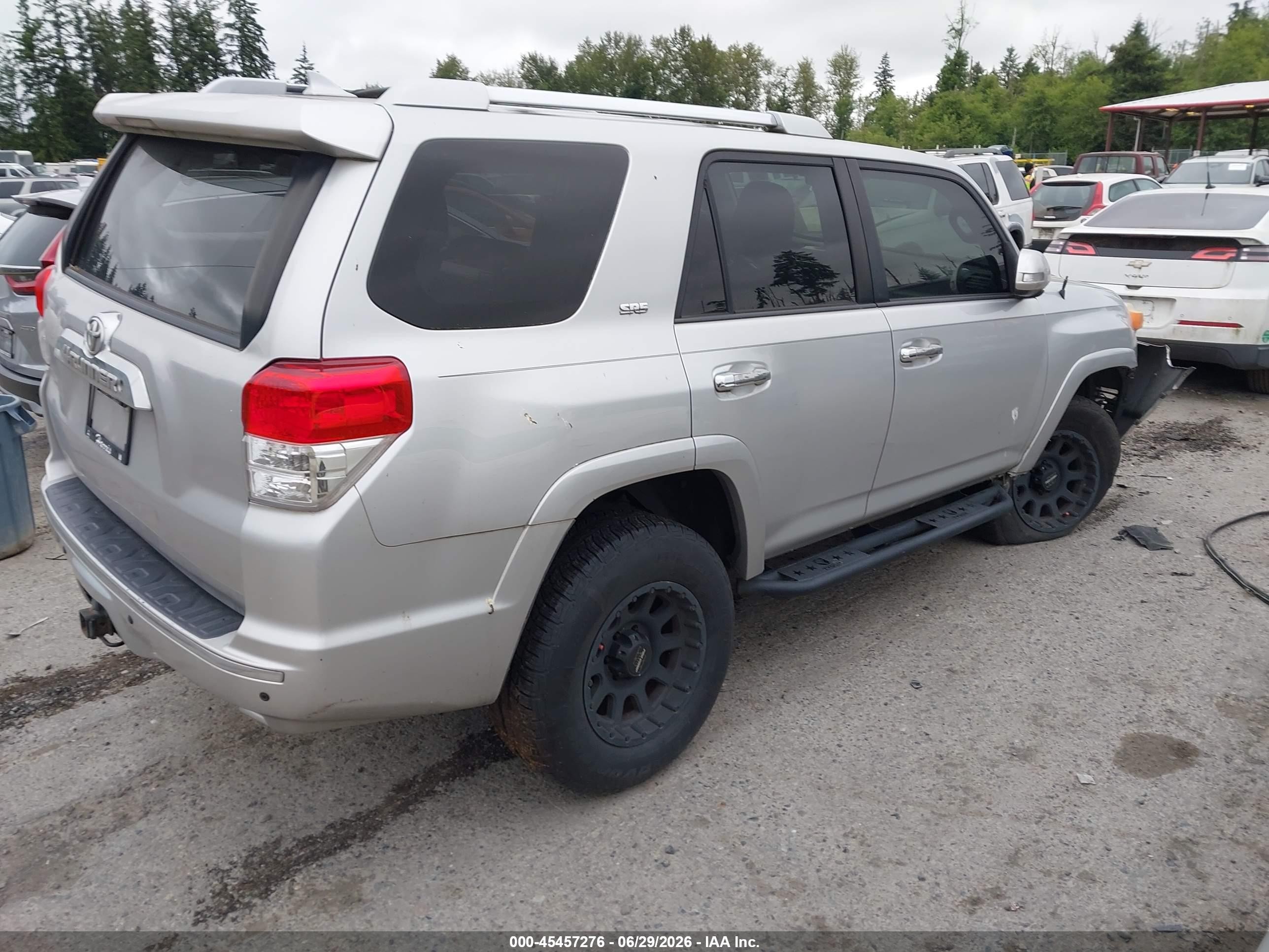 2013 Toyota 4runner Sr5 Silver vin: JTEBU5JRXD5119041