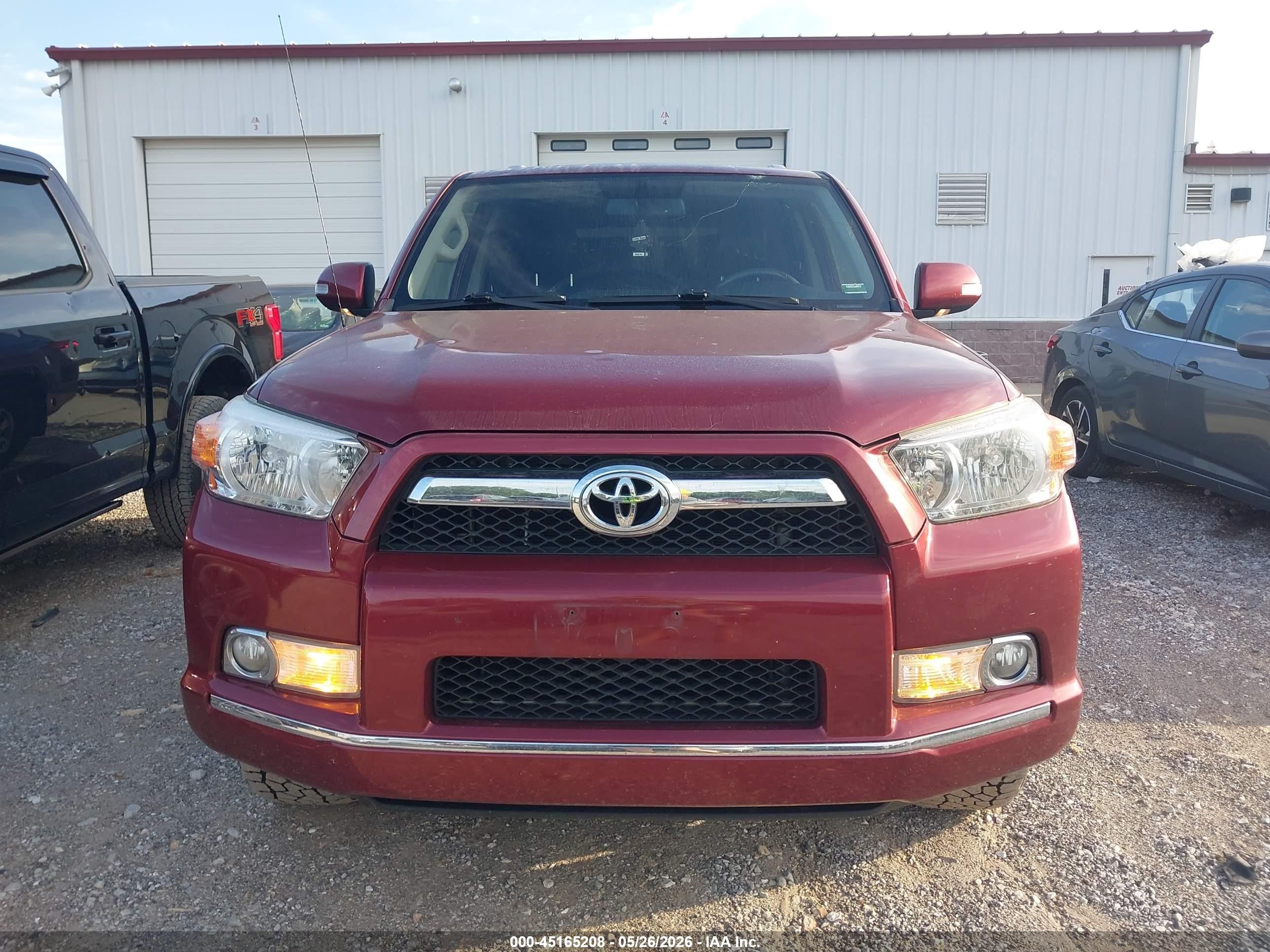 2013 Toyota 4runner Sr5 Red vin: JTEBU5JRXD5124062