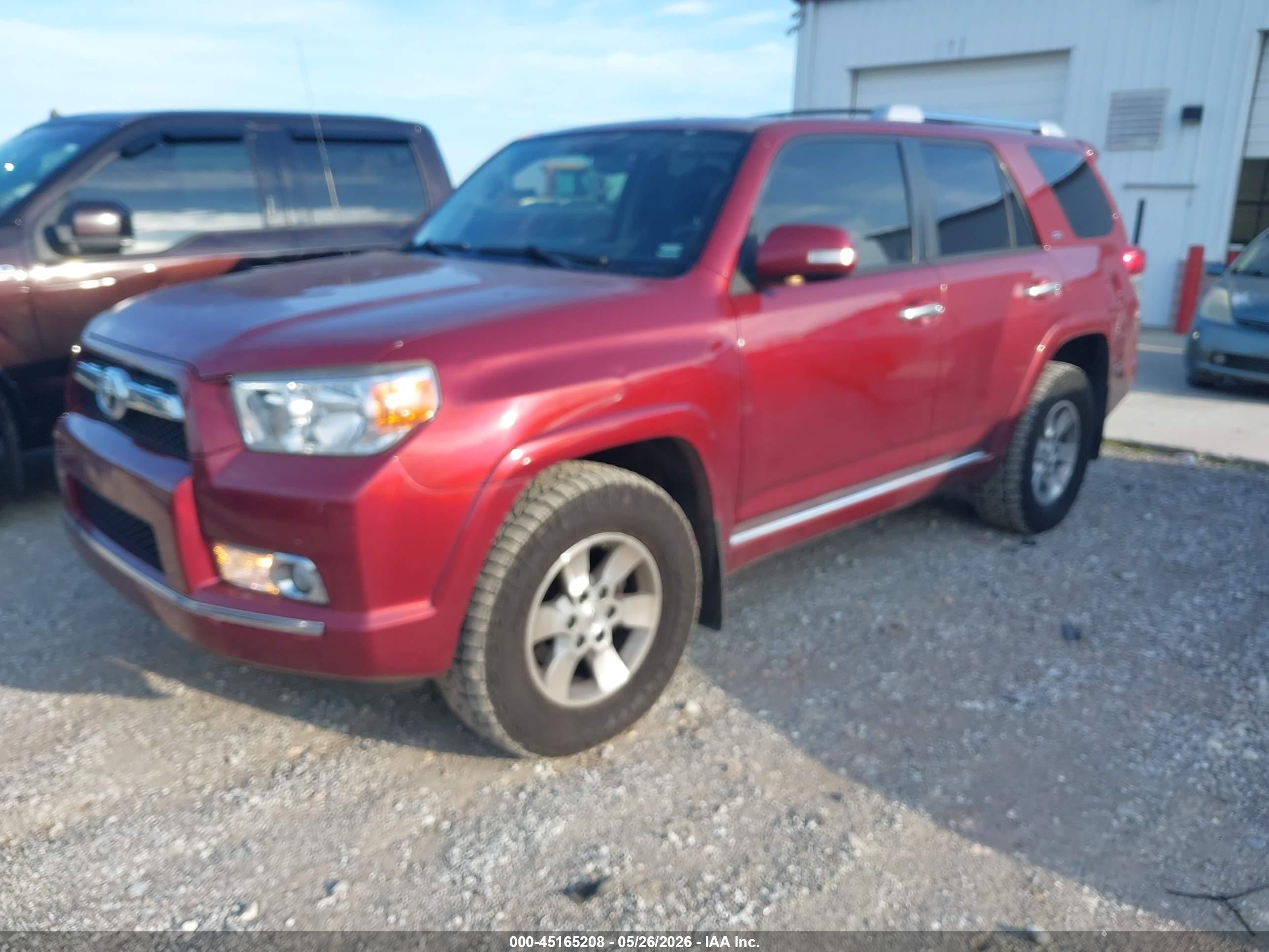 2013 Toyota 4runner Sr5 Red vin: JTEBU5JRXD5124062