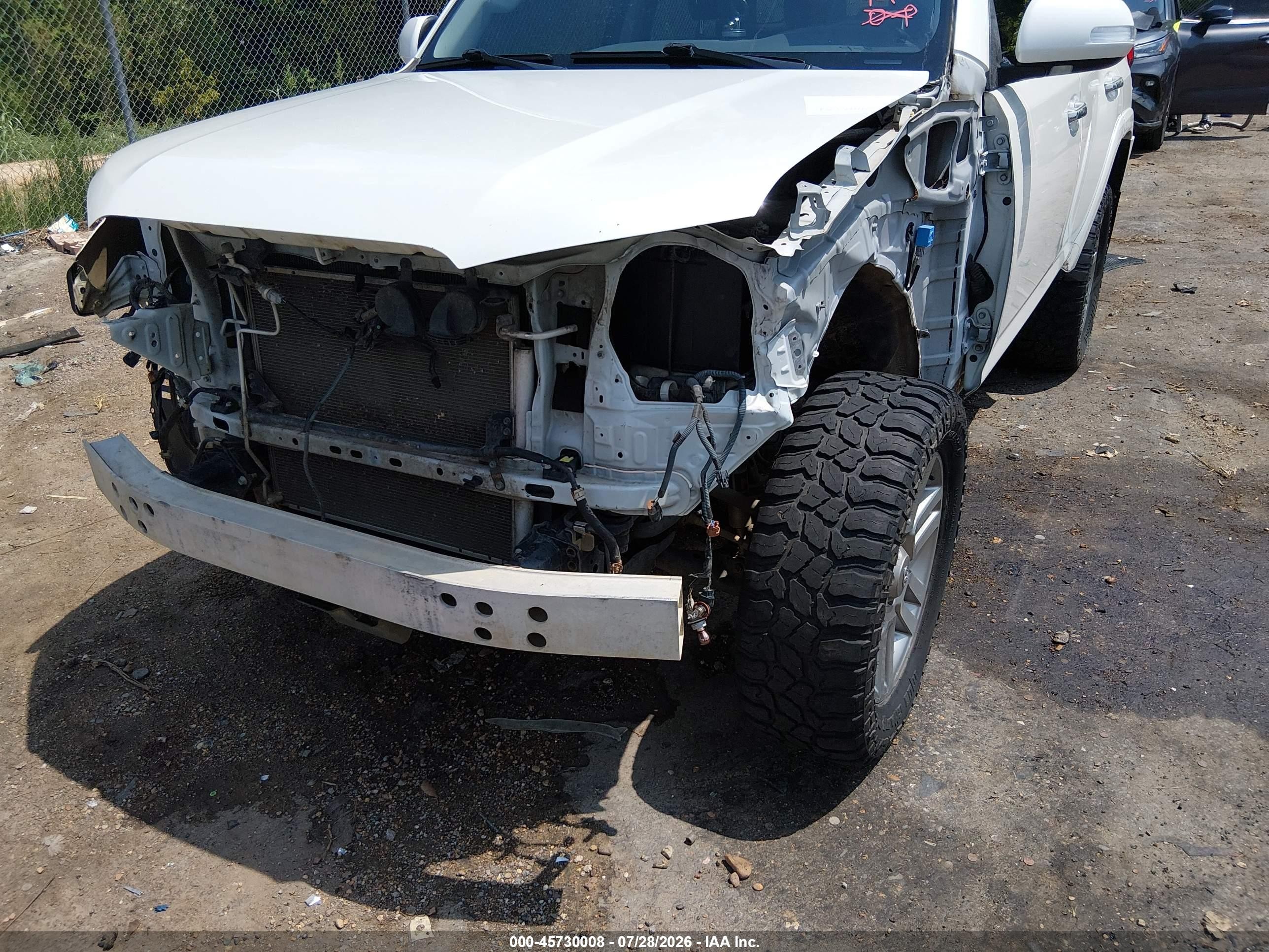 2013 Toyota 4runner Limited White vin: JTEBU5JRXD5124630