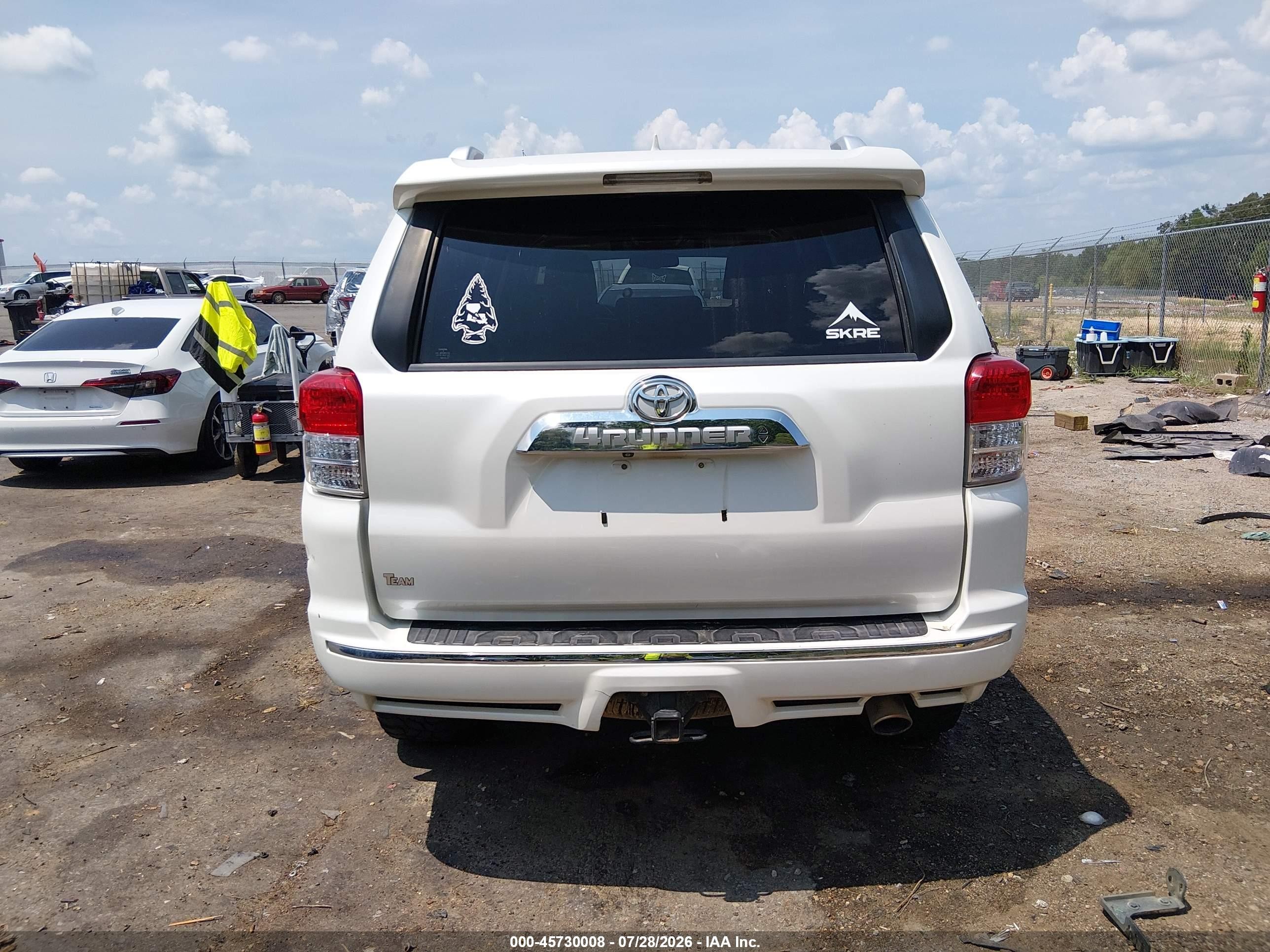 2013 Toyota 4runner Limited White vin: JTEBU5JRXD5124630