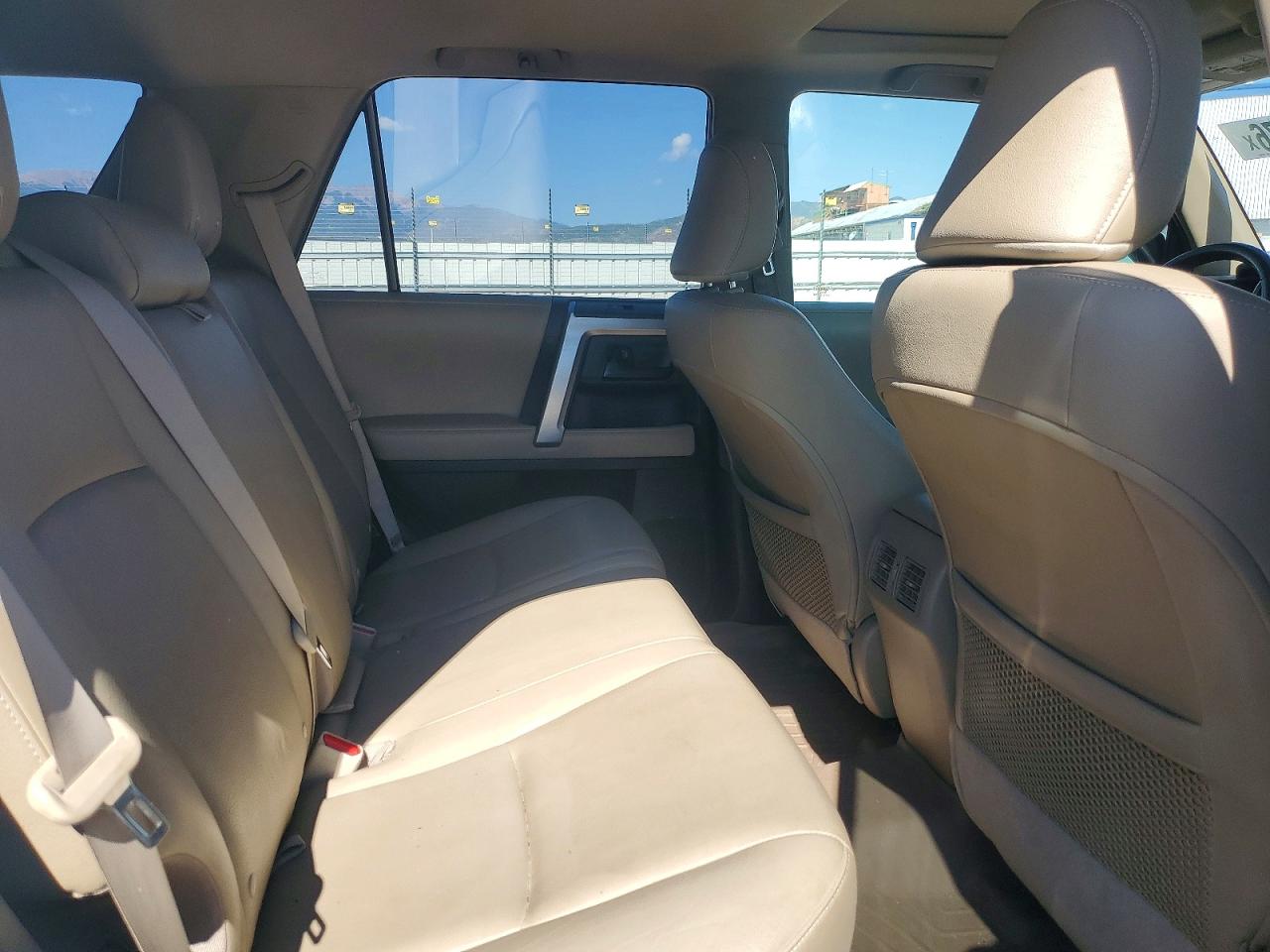 2013 Toyota 4runner Sr5 White vin: JTEBU5JRXD5147969