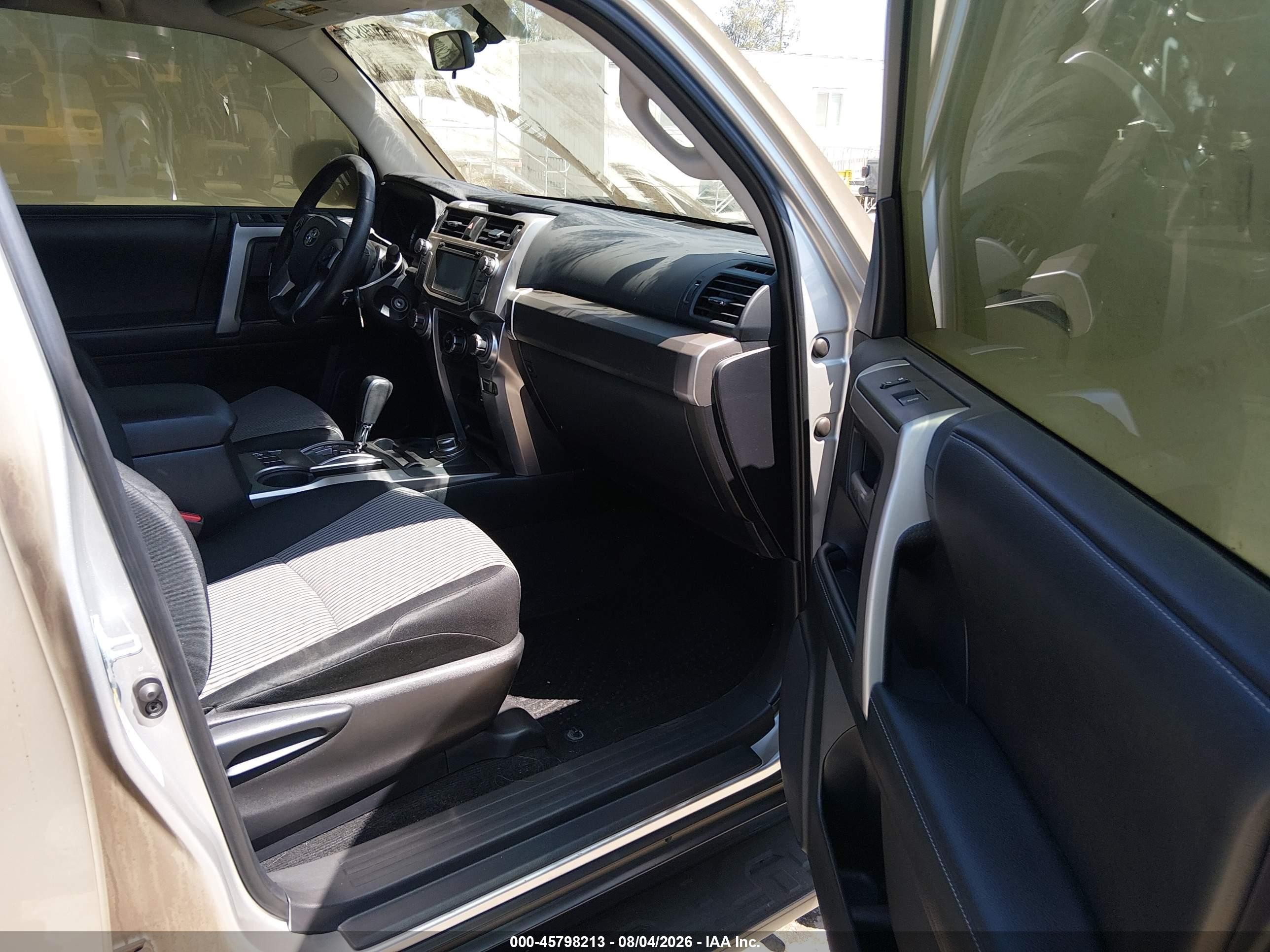 2014 Toyota 4runner Sr5 Silver vin: JTEBU5JRXE5172159