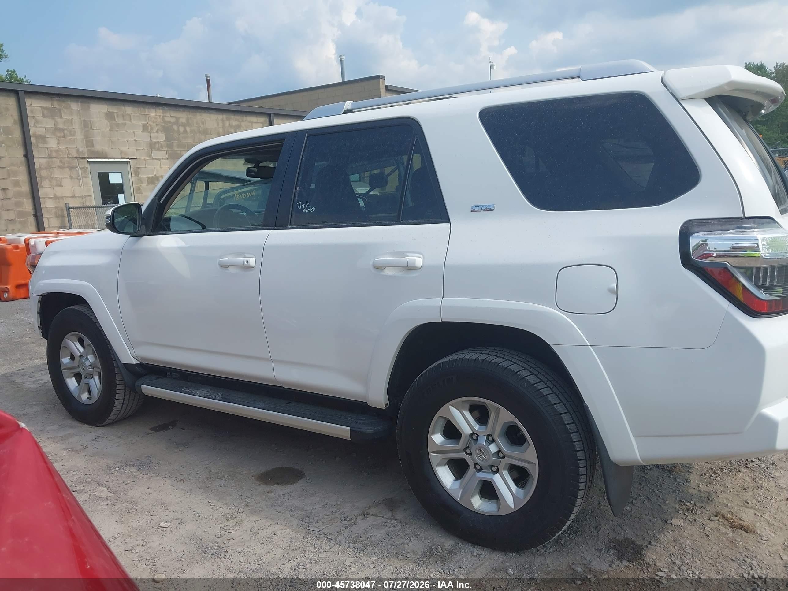 2014 Toyota 4runner Sr5 Premium White vin: JTEBU5JRXE5200381