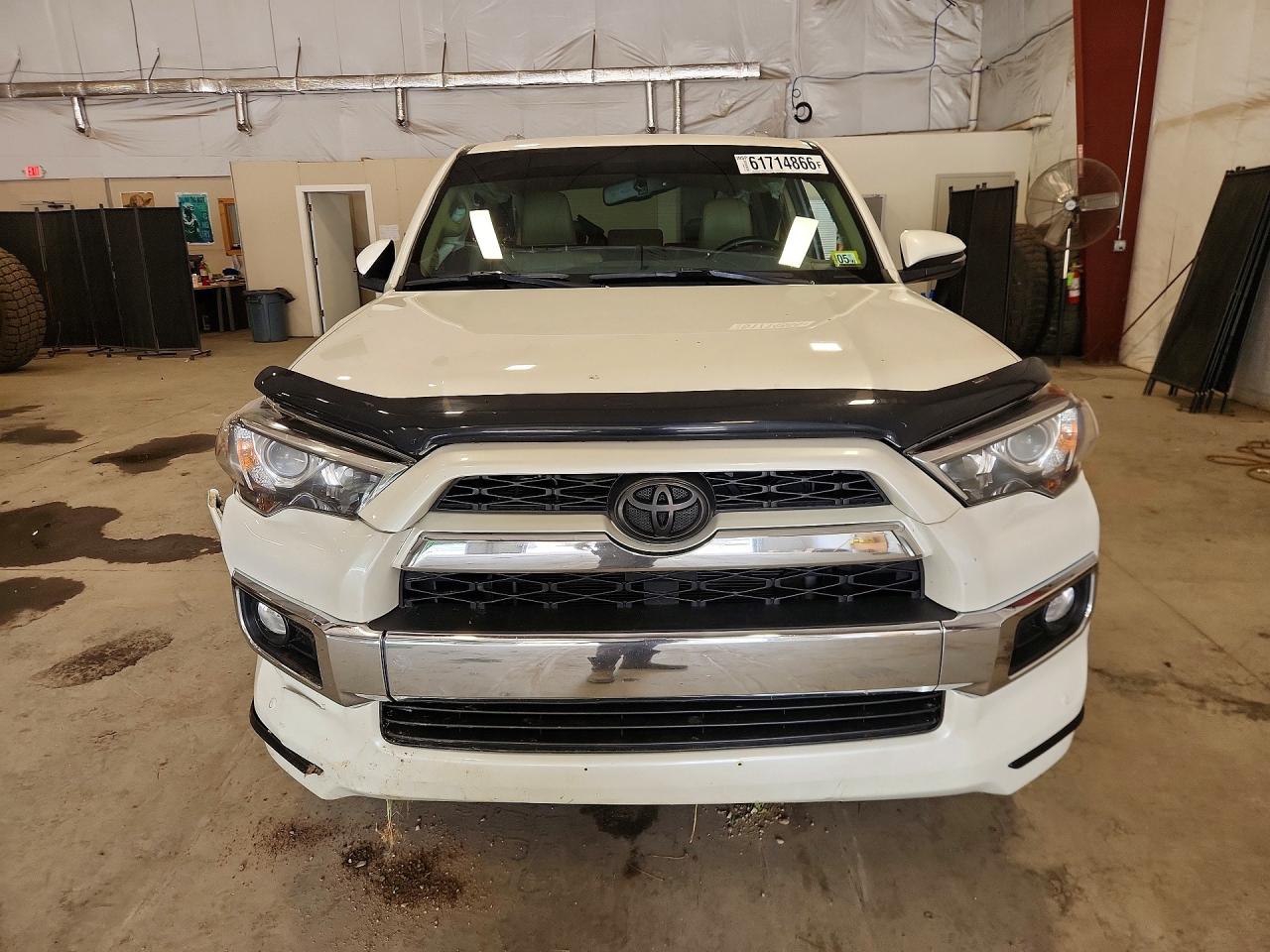 2015 Toyota 4runner White vin: JTEBU5JRXF5225041