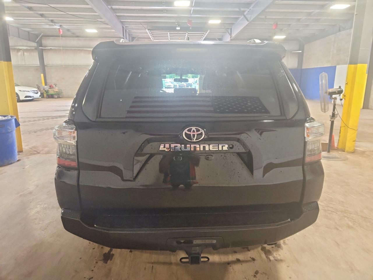 2015 Toyota 4runner Sr5 Black vin: JTEBU5JRXF5275437