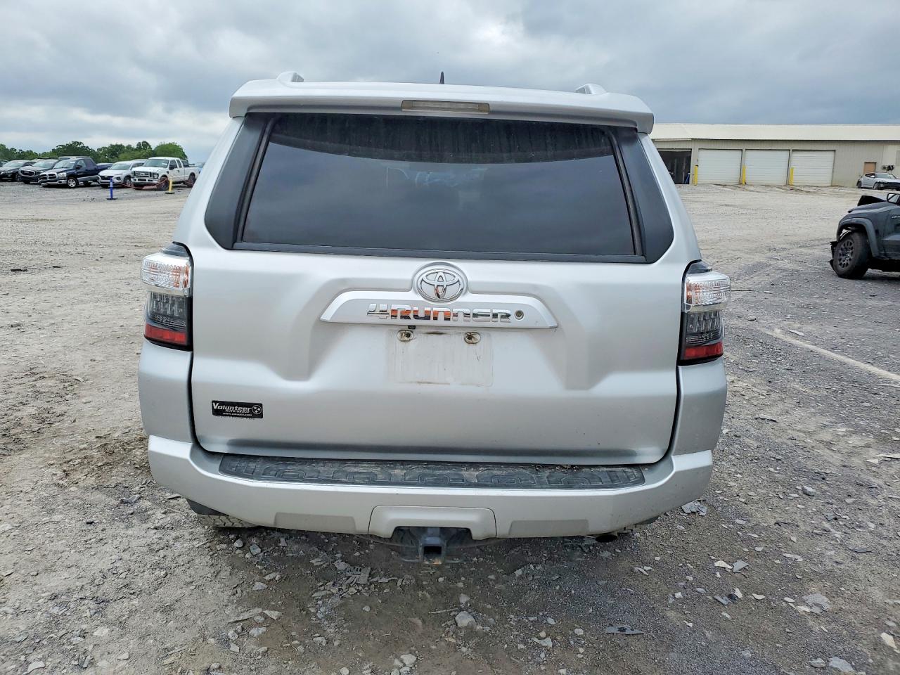 2017 Toyt 4runner Sr5/sr5 Prem Silver vin: JTEBU5JRXH5431317