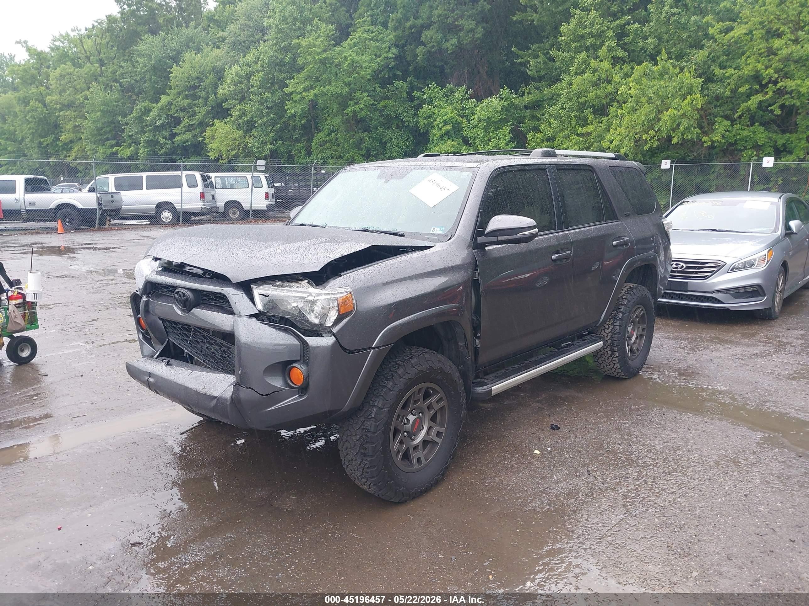 2019 Toyota 4runner Sr5 Premium Gray vin: JTEBU5JRXK5736792