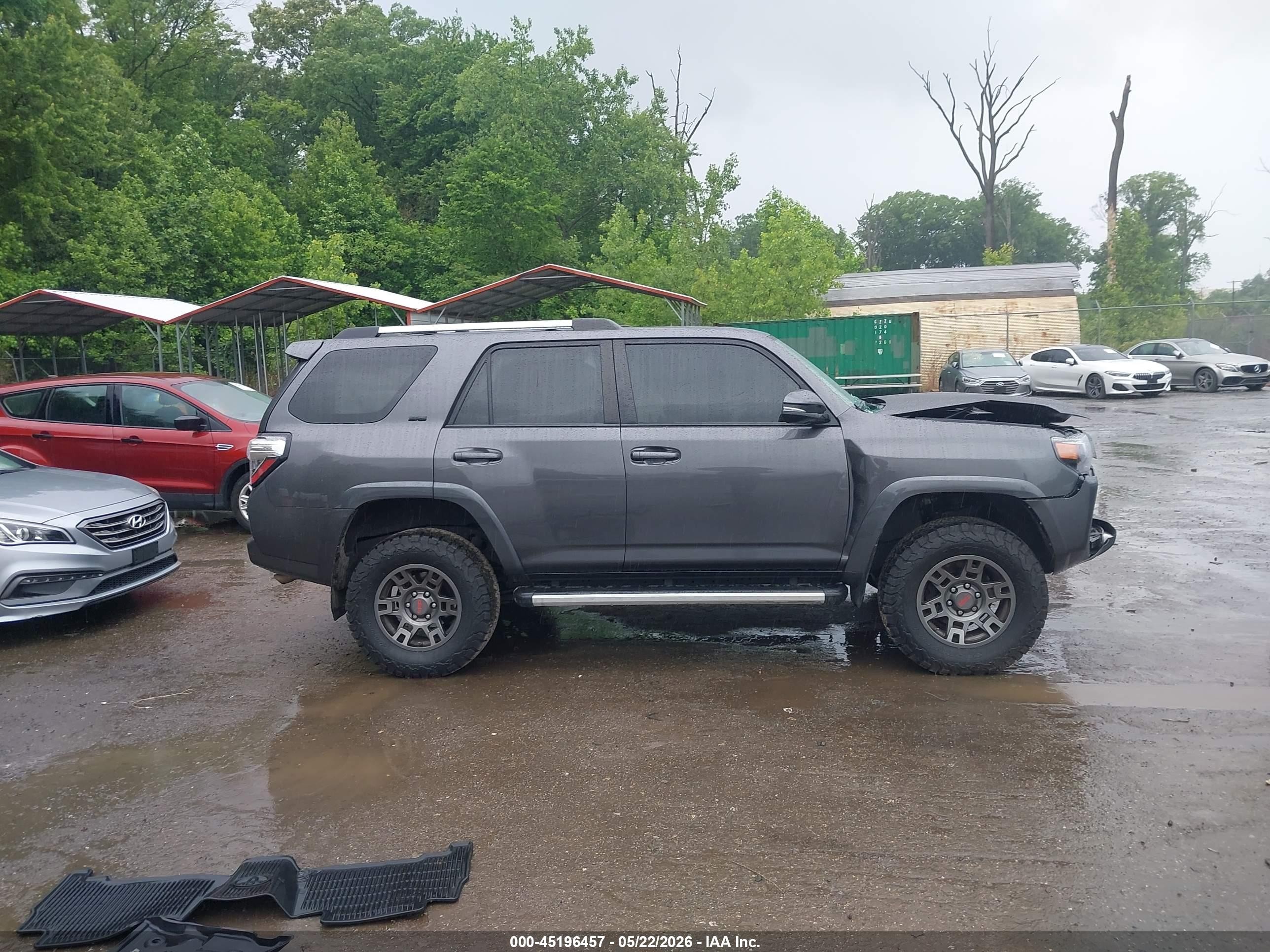 2019 Toyota 4runner Sr5 Premium Gray vin: JTEBU5JRXK5736792