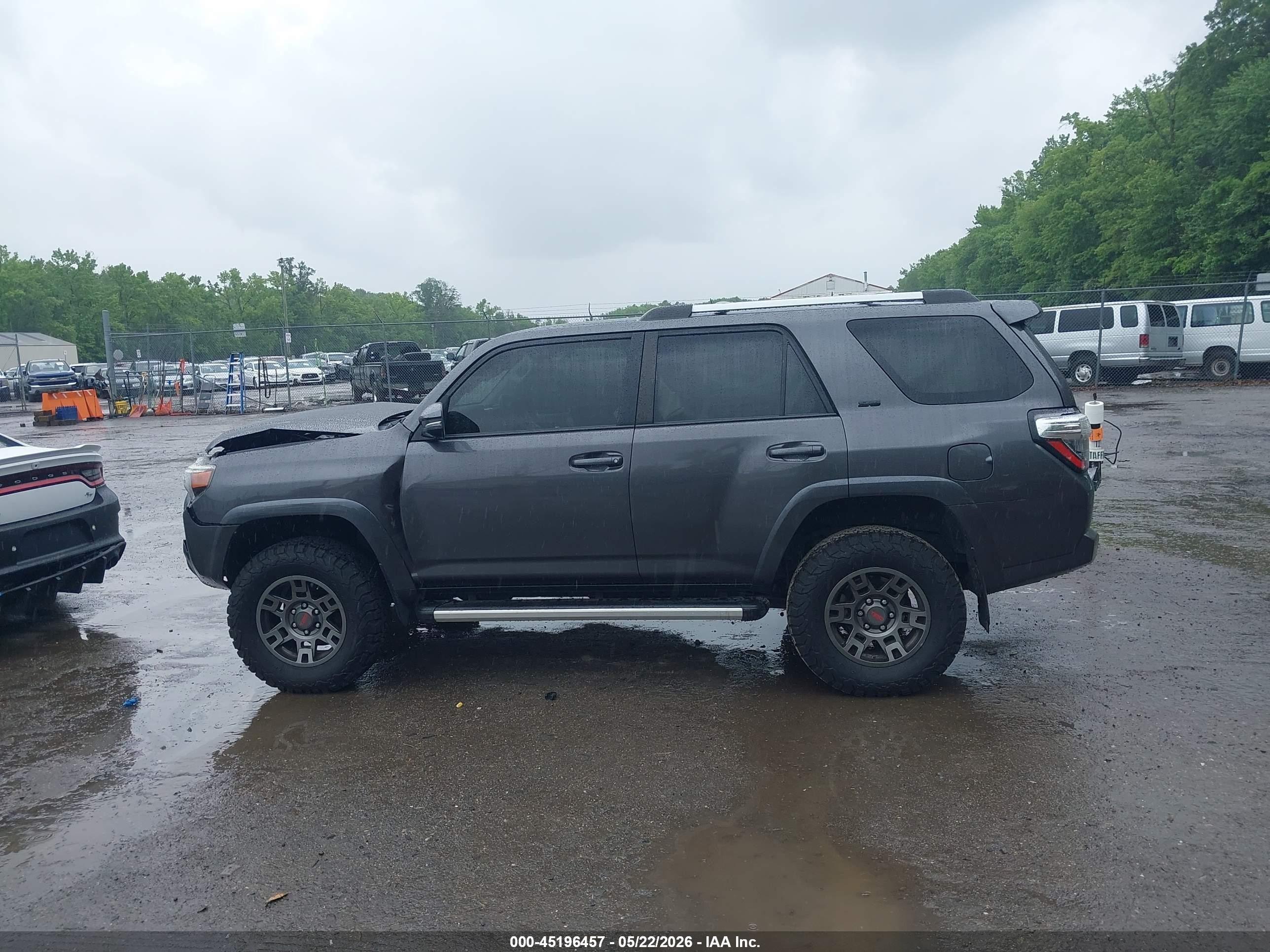2019 Toyota 4runner Sr5 Premium Gray vin: JTEBU5JRXK5736792