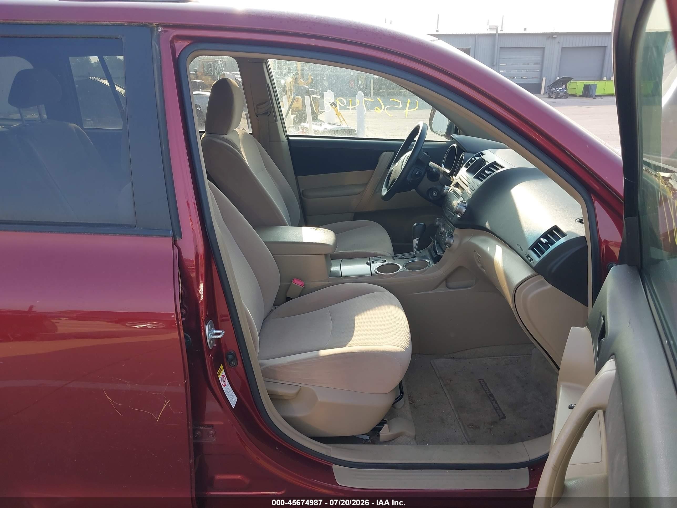 2009 Toyota Highlander   Red vin: JTEDA41A092004799