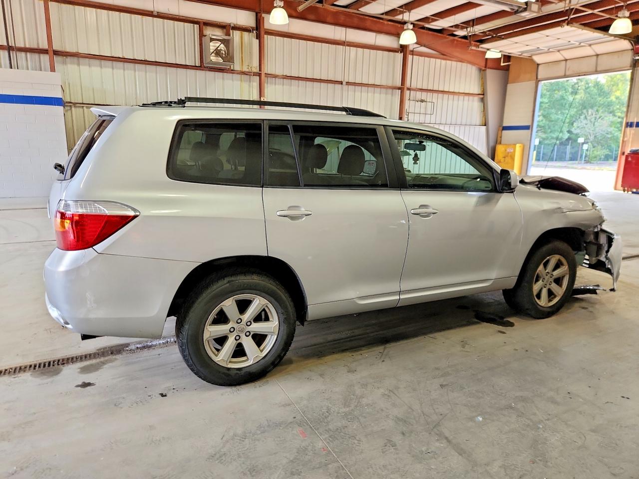 2009 Toyota Highlander Base Gray vin: JTEDA41A192000888
