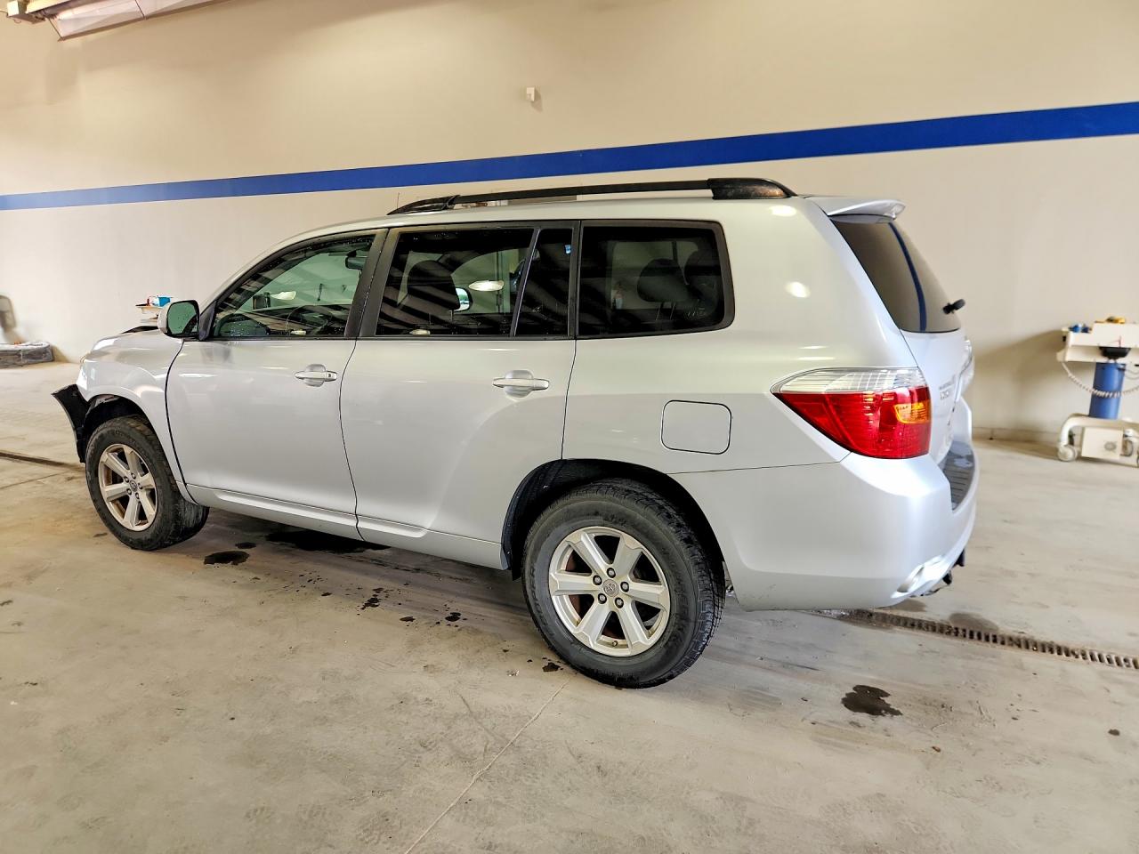 2009 Toyota Highlander Base Gray vin: JTEDA41A192000888