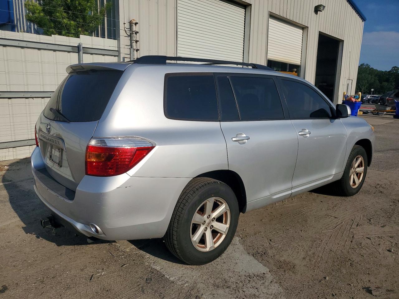 2009 Toyota Highlander Silver vin: JTEDA41A192006660
