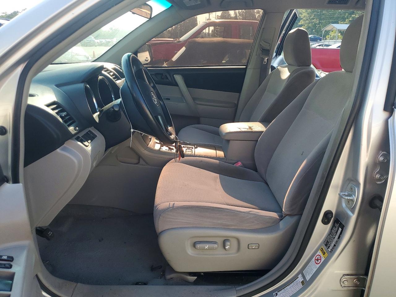 2009 Toyota Highlander Silver vin: JTEDA41A192006660