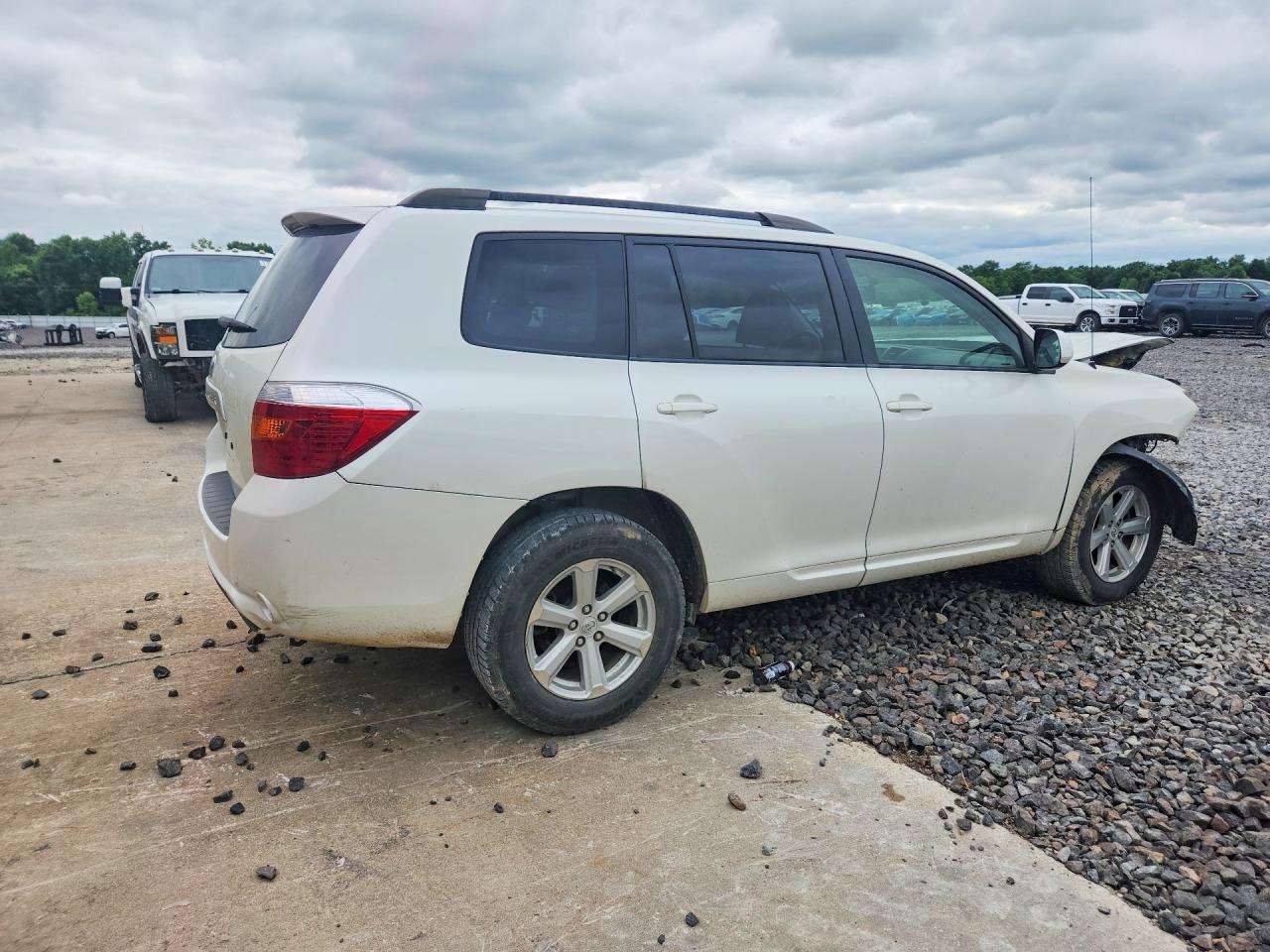 2009 Toyota Highlander Base White vin: JTEDA41A392003968
