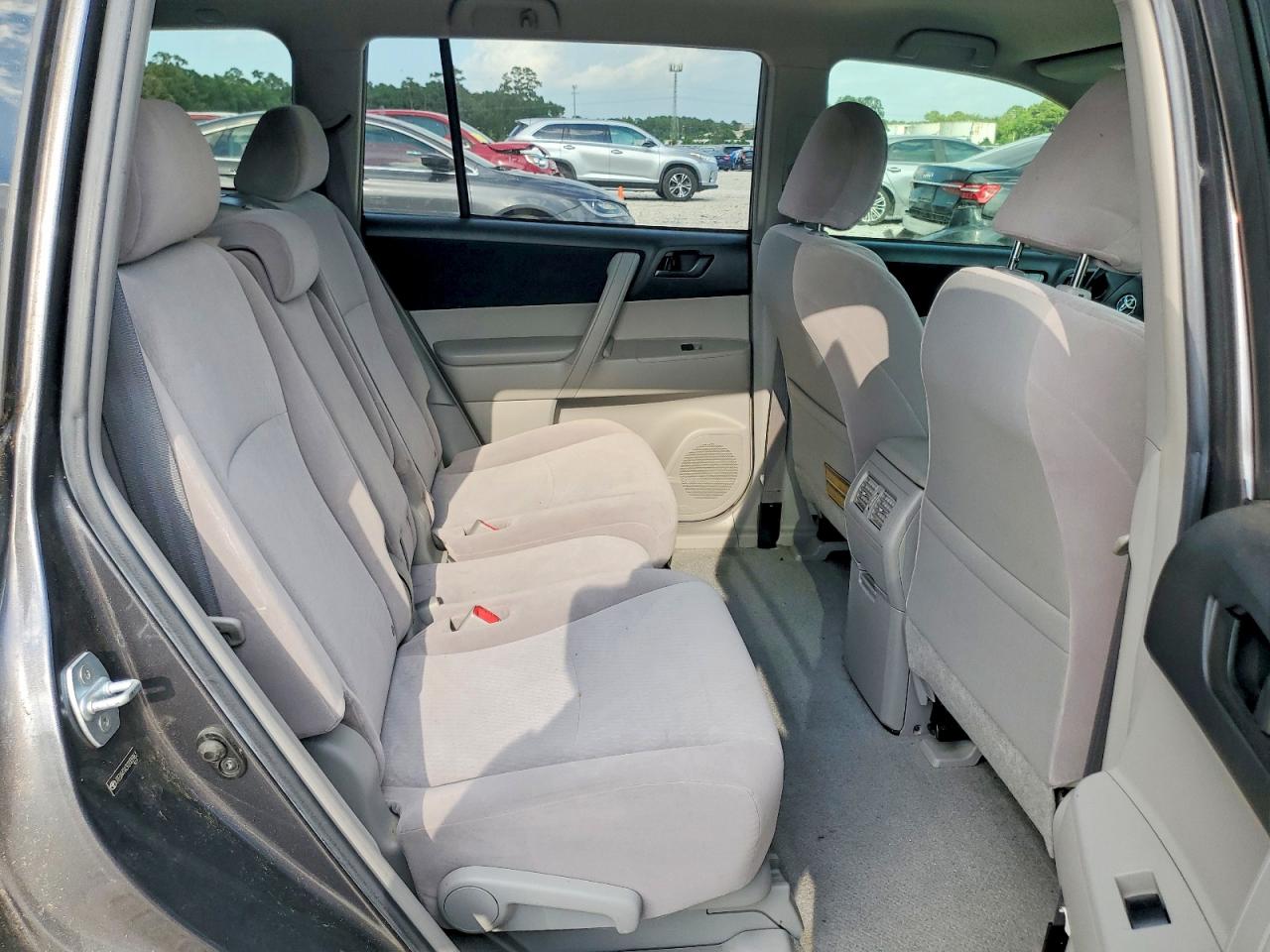2009 Toyota Highlander Base Gray vin: JTEDA41A392005963