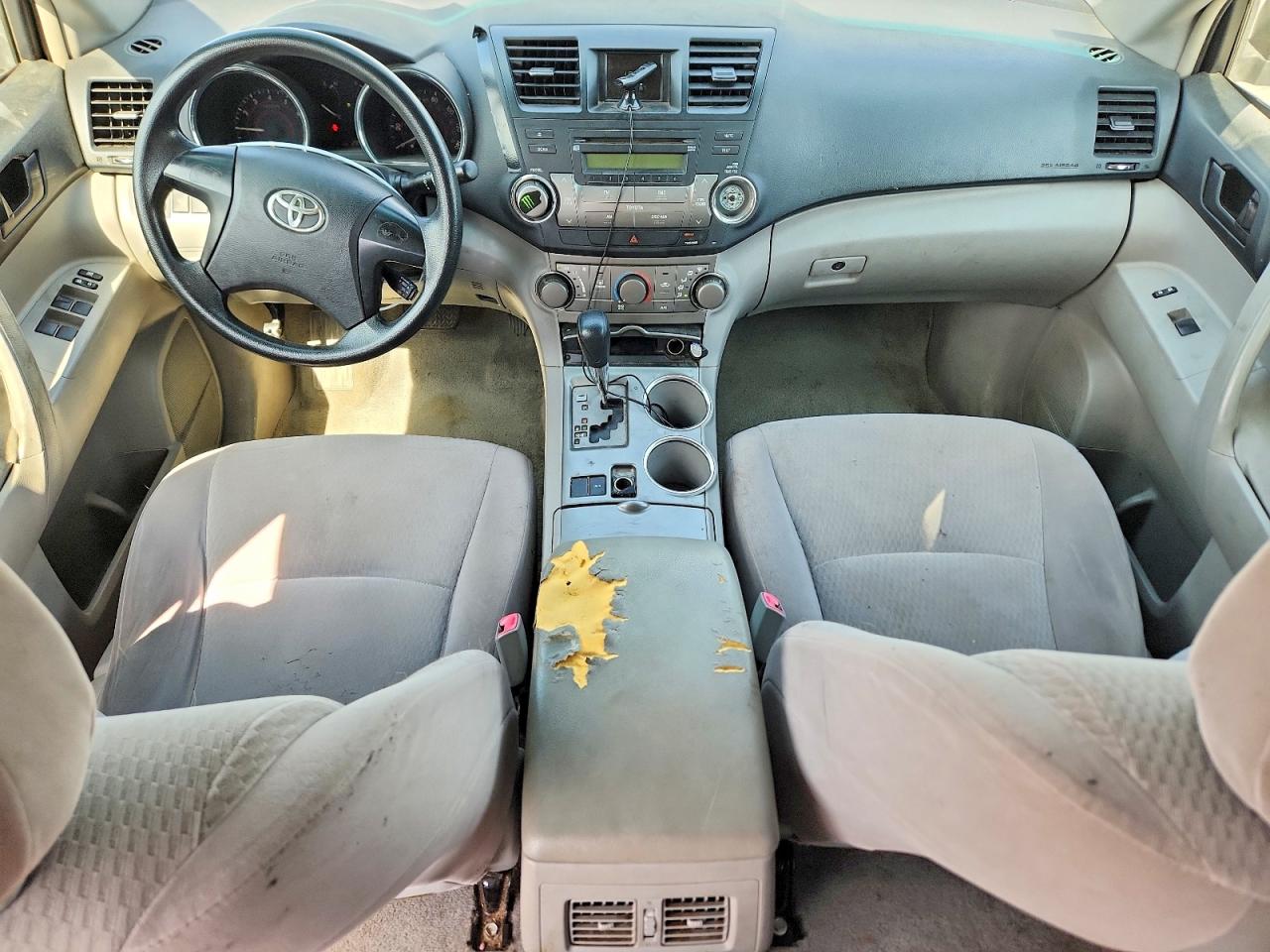 2009 Toyota Highlander Base Silver vin: JTEDA41AX92001926