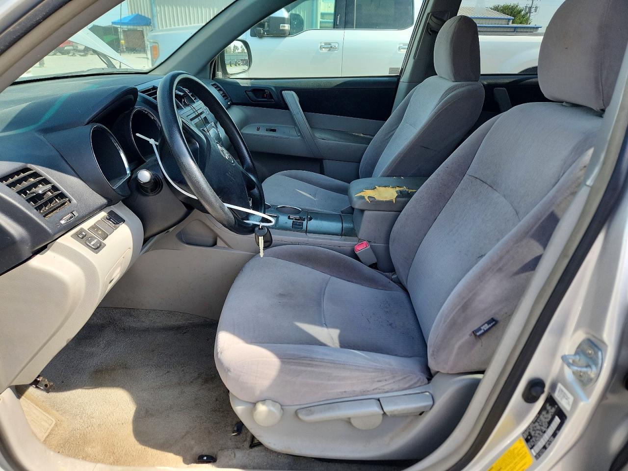 2009 Toyota Highlander Base Silver vin: JTEDA41AX92001926