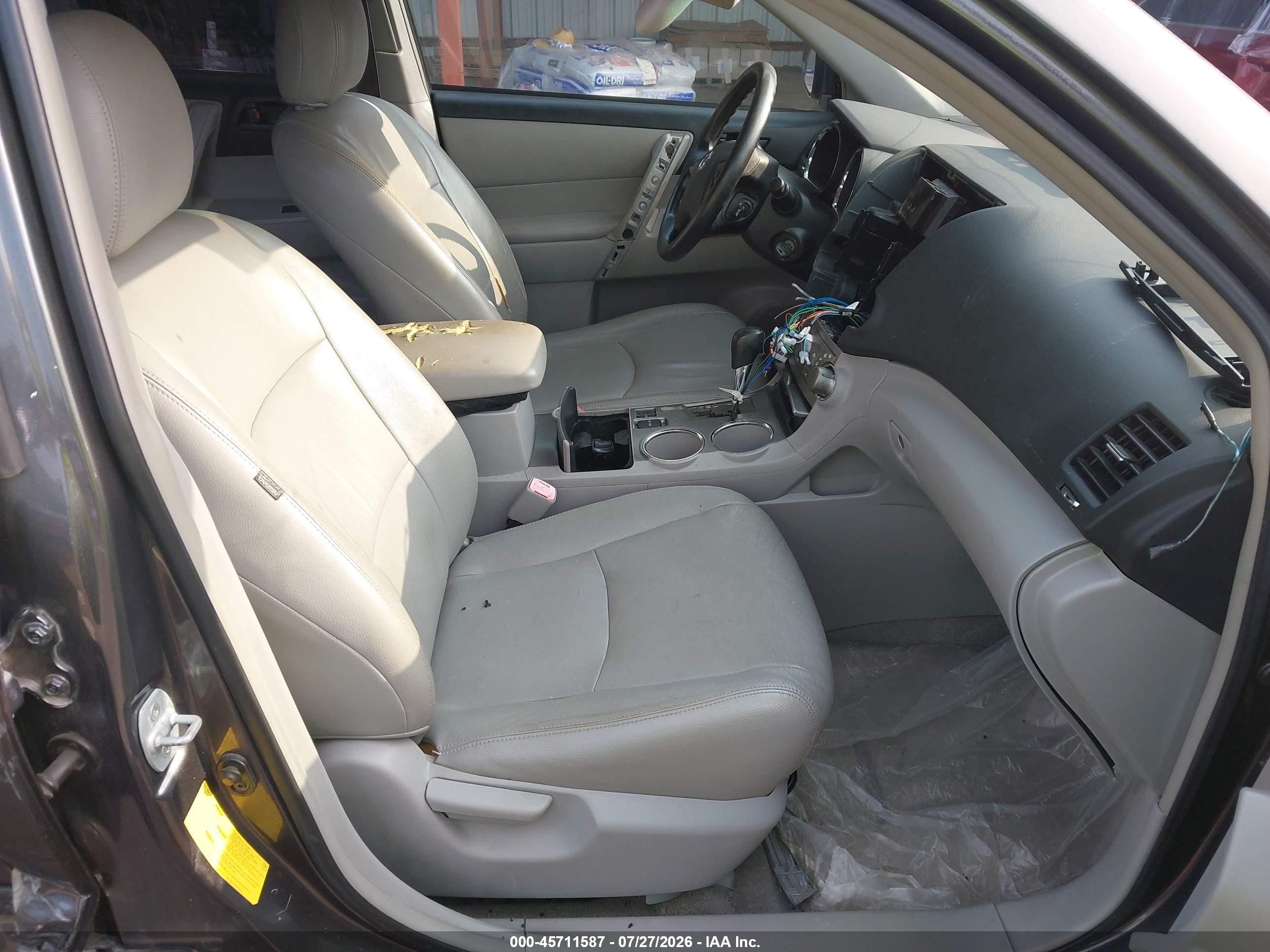 2009 Toyota Highlander   Серый vin: JTEDA41AX92003904