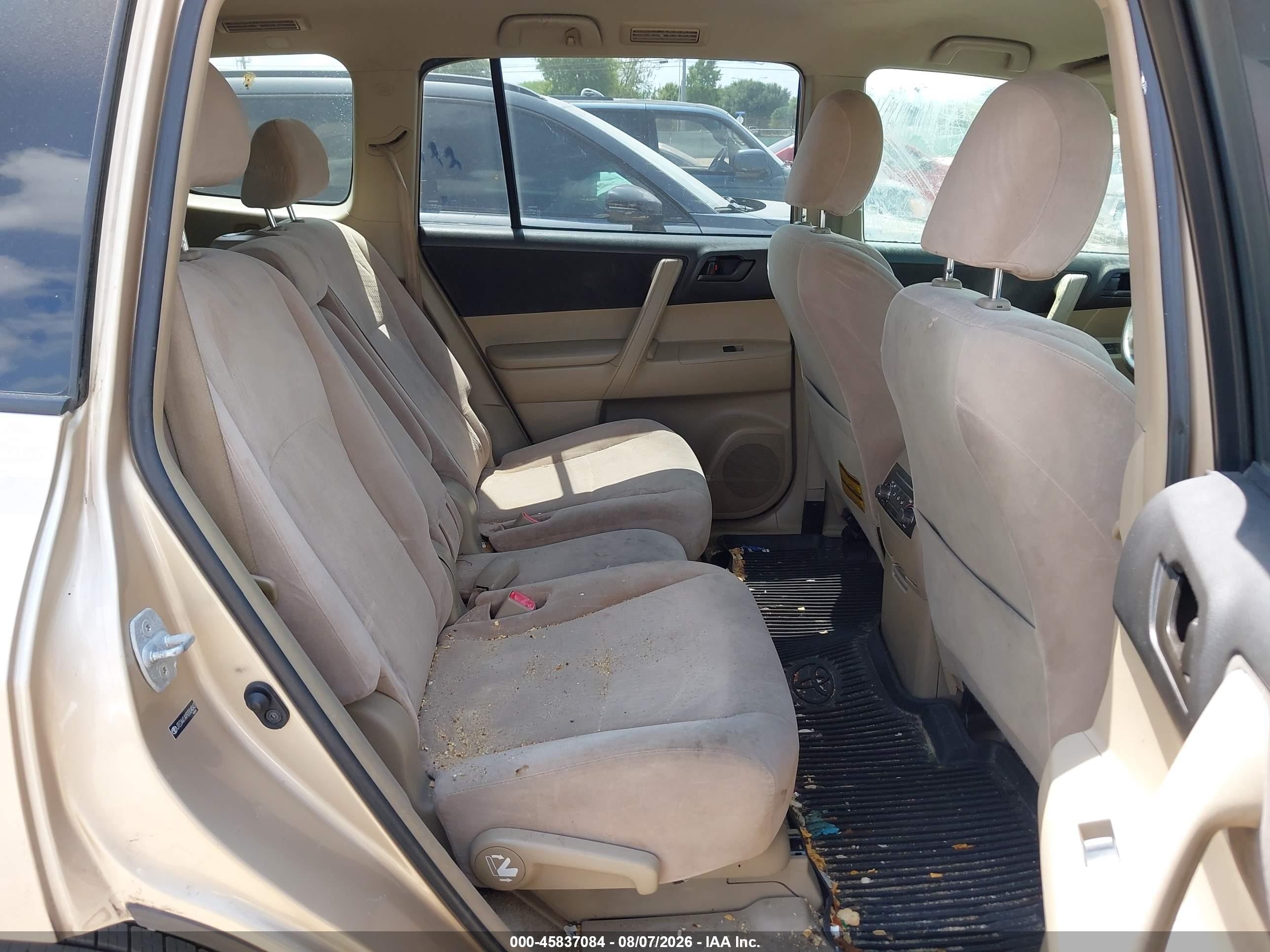 2009 Toyota Highlander   Gold vin: JTEDA41AX92004843