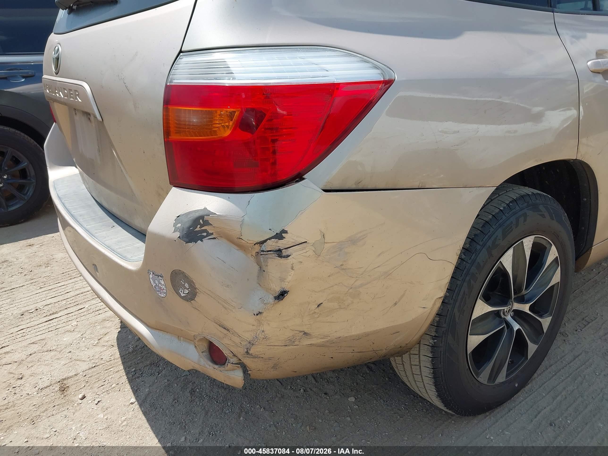 2009 Toyota Highlander   Gold vin: JTEDA41AX92004843