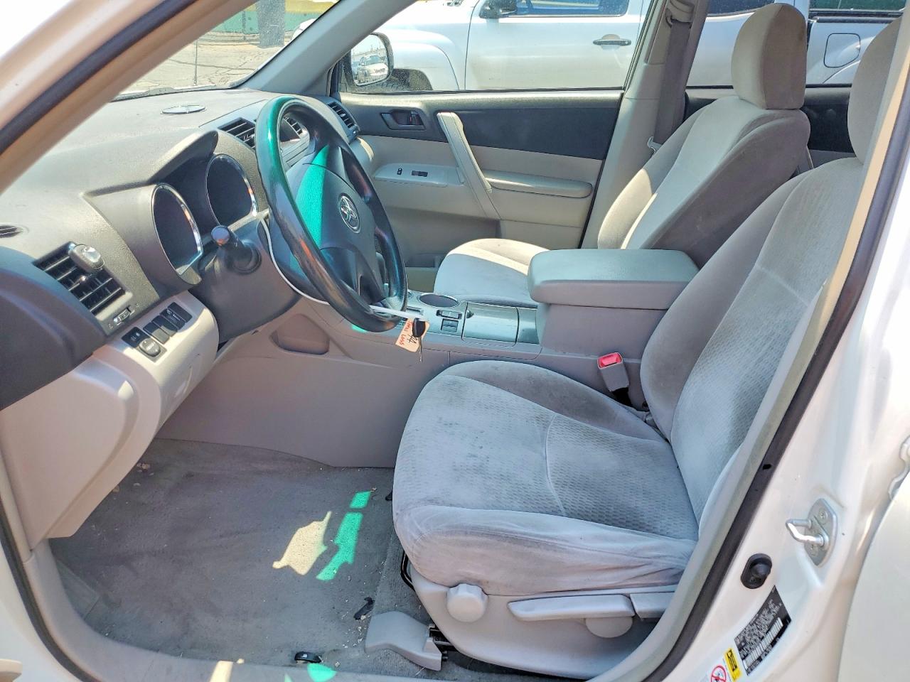 2009 Toyota Highlander Base White vin: JTEDA41AX92005247