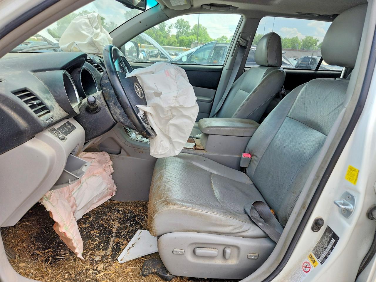2011 Toyota Highlander Hybrid Limited White vin: JTEDC3EH0B2000141