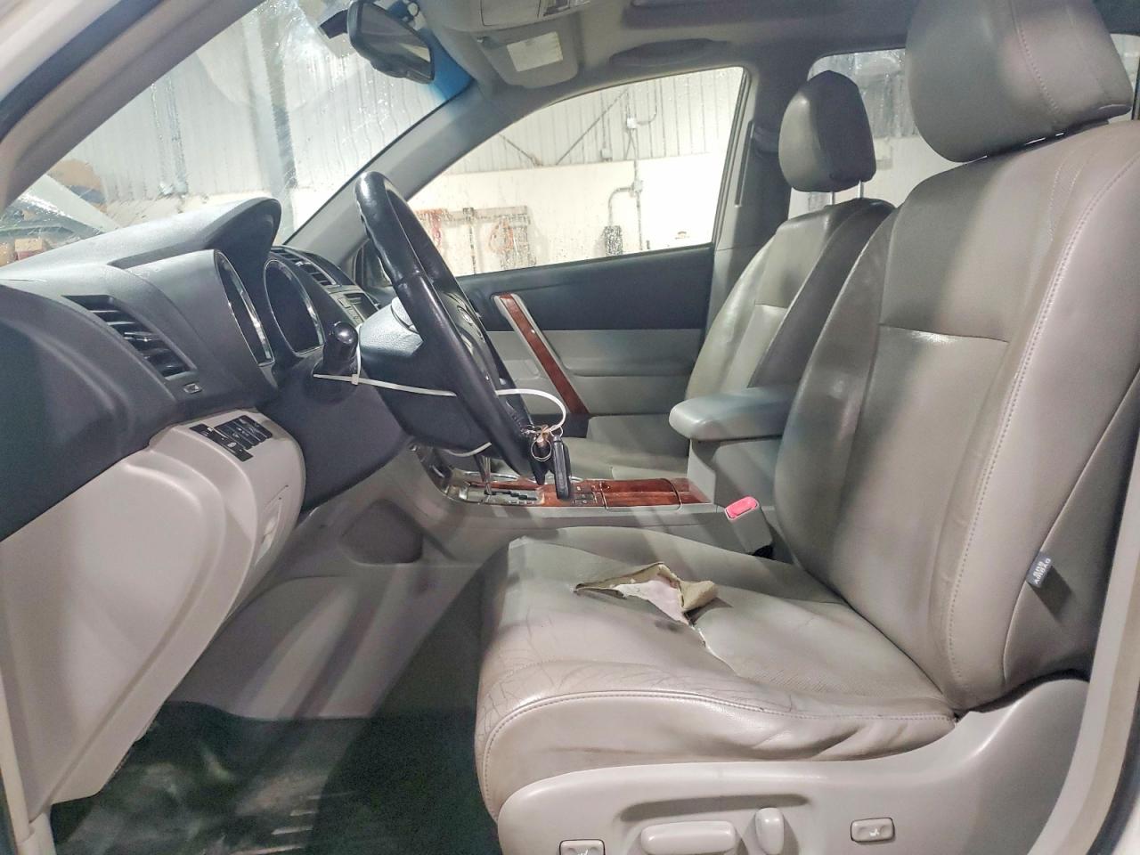 2012 Toyota Highlander Hybrid Limited White vin: JTEDC3EH0C2010749