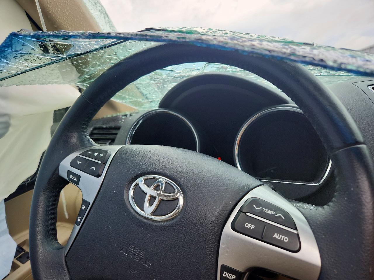 2013 Toyota Highlander Hybrid Limited White vin: JTEDC3EH0D2015676