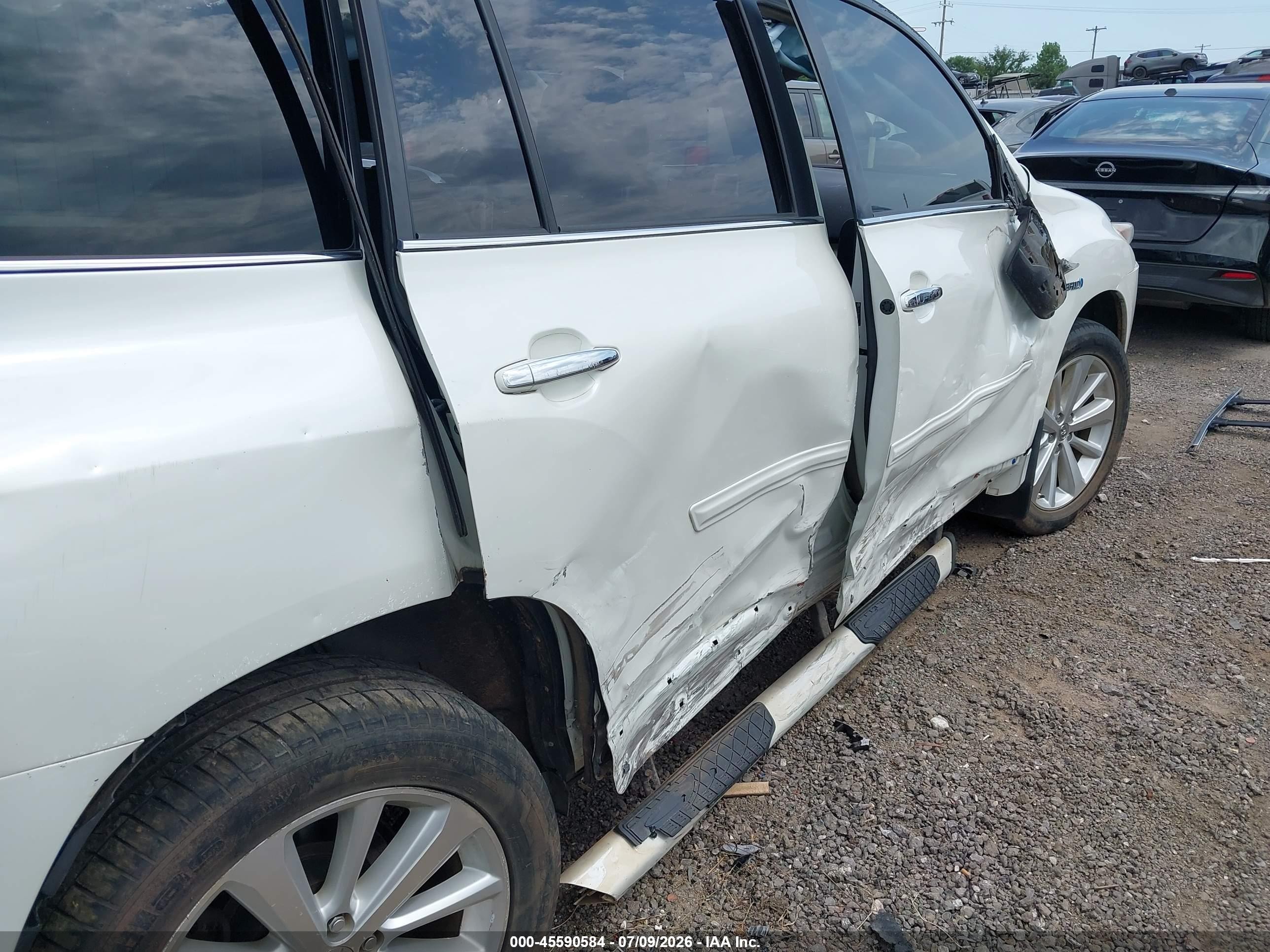 2013 Toyota Highlander Hybrid Limited V6 White vin: JTEDC3EH1D2013306