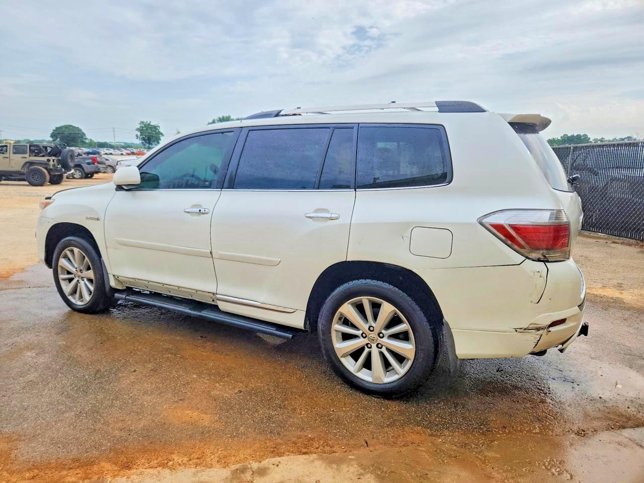 2013 Toyota Highlander Hybrid Limited White vin: JTEDC3EH2D2013136