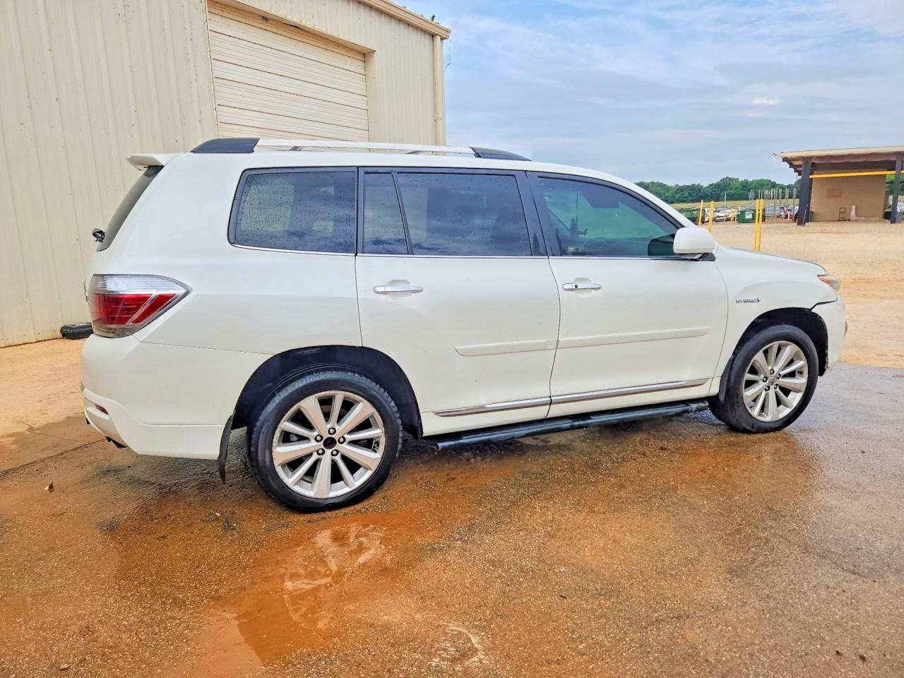 2013 Toyota Highlander Hybrid Limited White vin: JTEDC3EH2D2013136