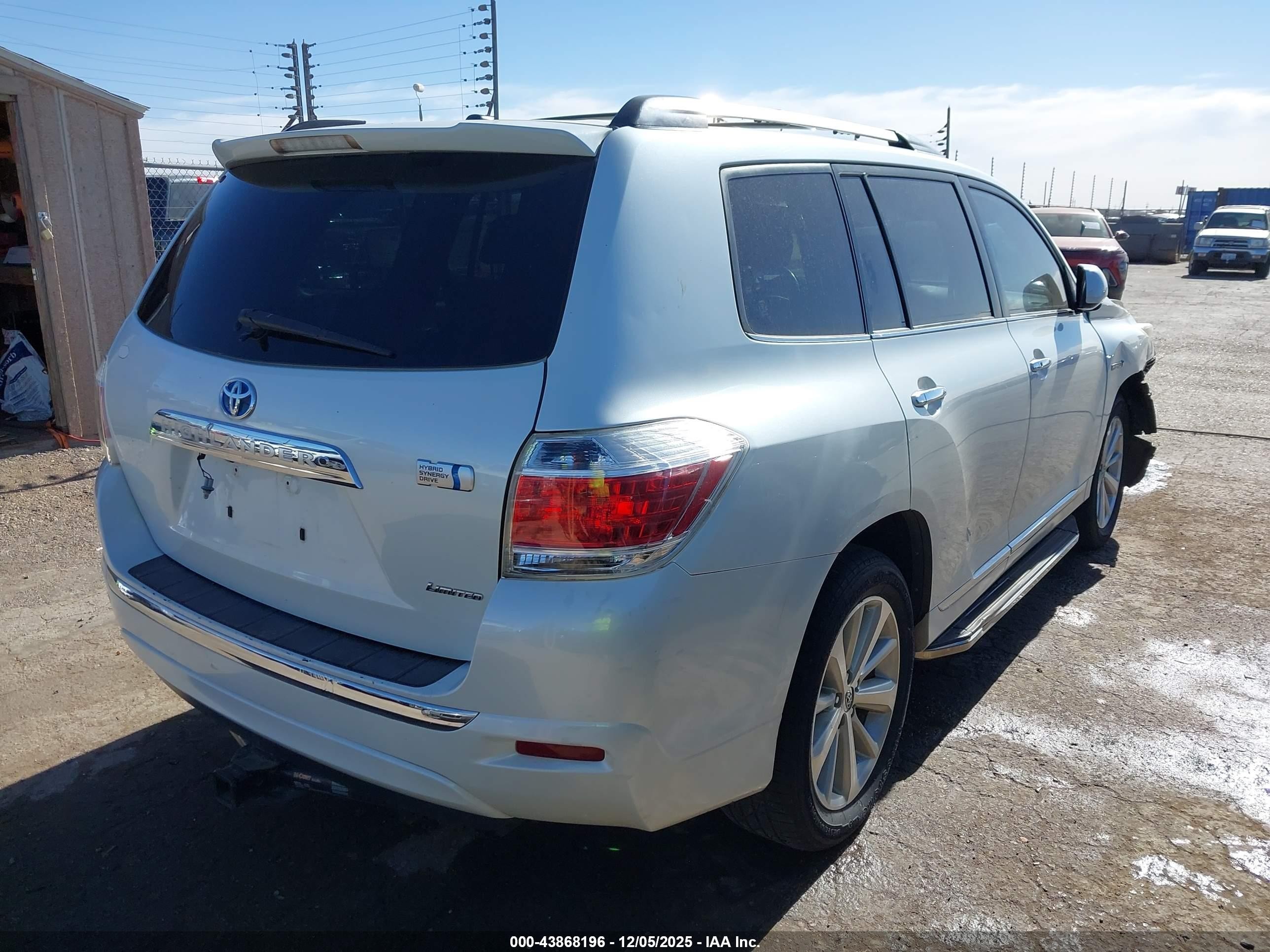 2013 Toyota Highlander Hybrid Limited V6 White vin: JTEDC3EH2D2017459