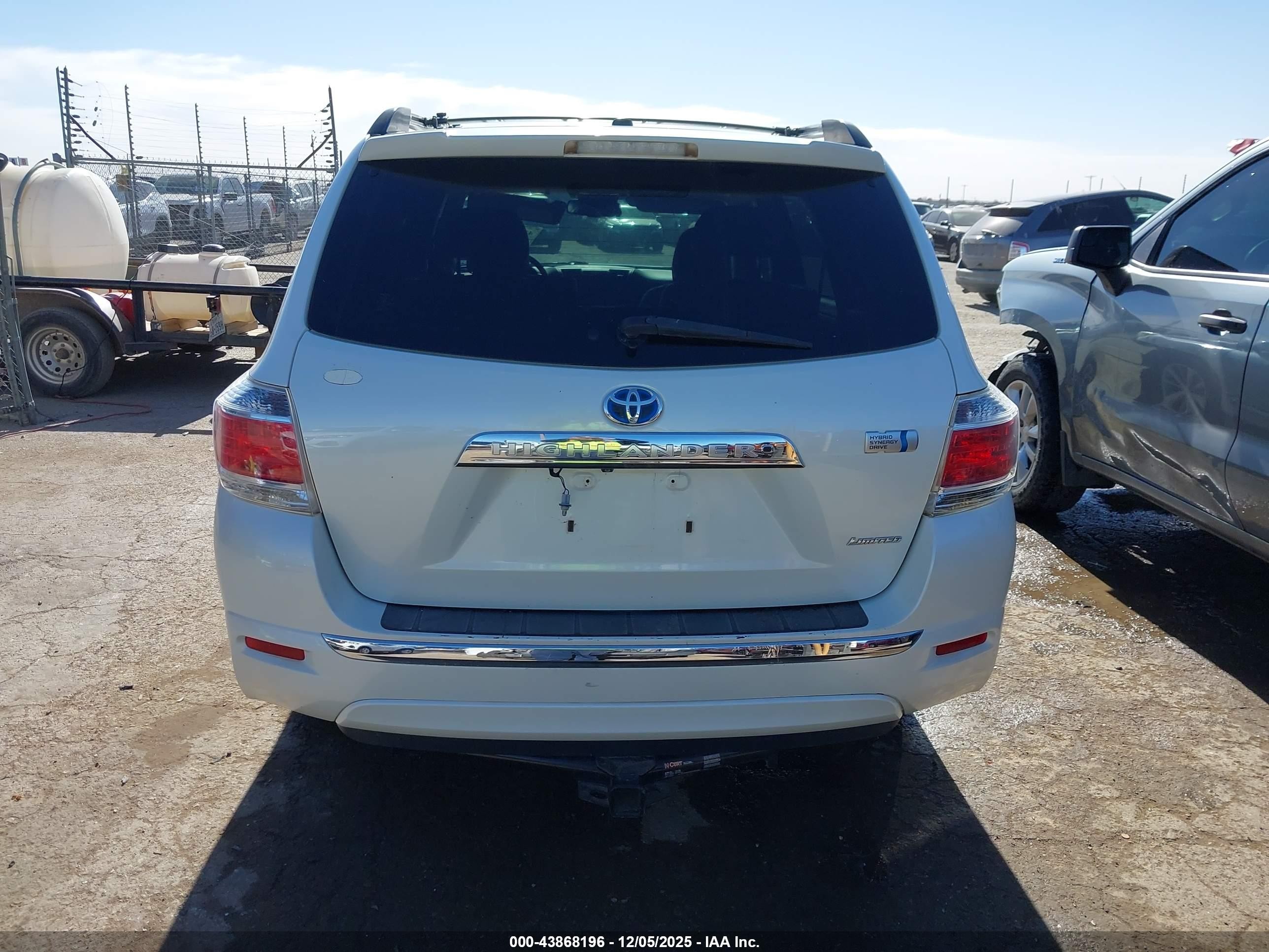2013 Toyota Highlander Hybrid Limited V6 White vin: JTEDC3EH2D2017459