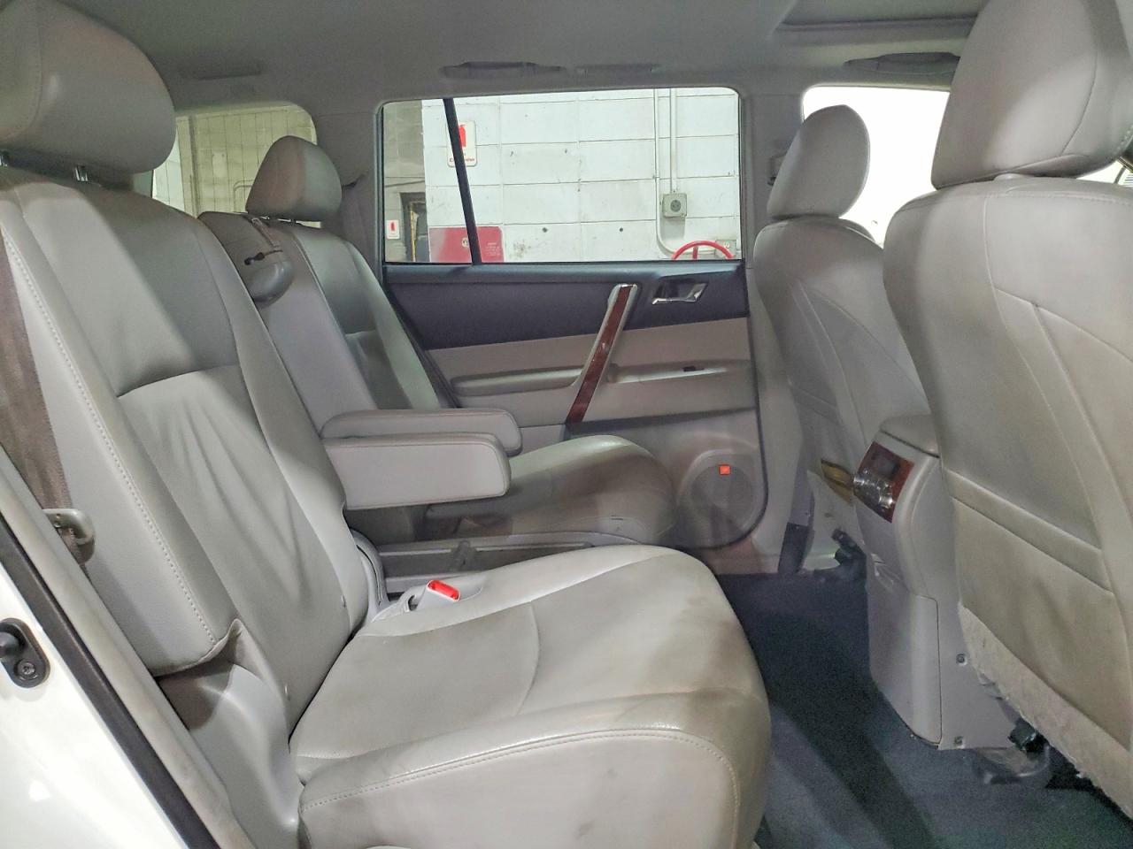 2012 Toyota Highlander Hybrid Limited White vin: JTEDC3EH3C2007523