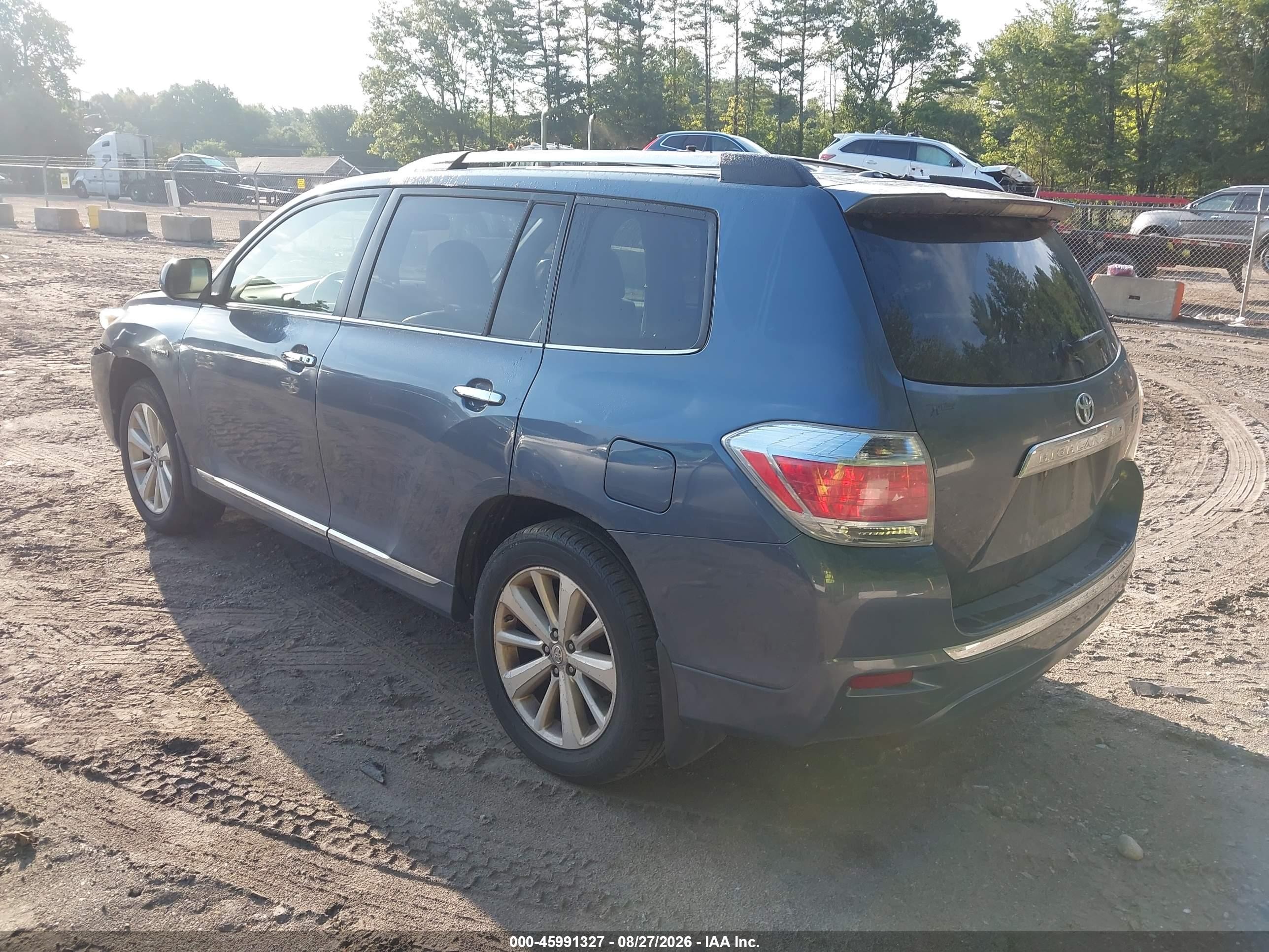 2013 Toyota Highlander Hybrid Limited V6 Light Blue vin: JTEDC3EH3D2016983