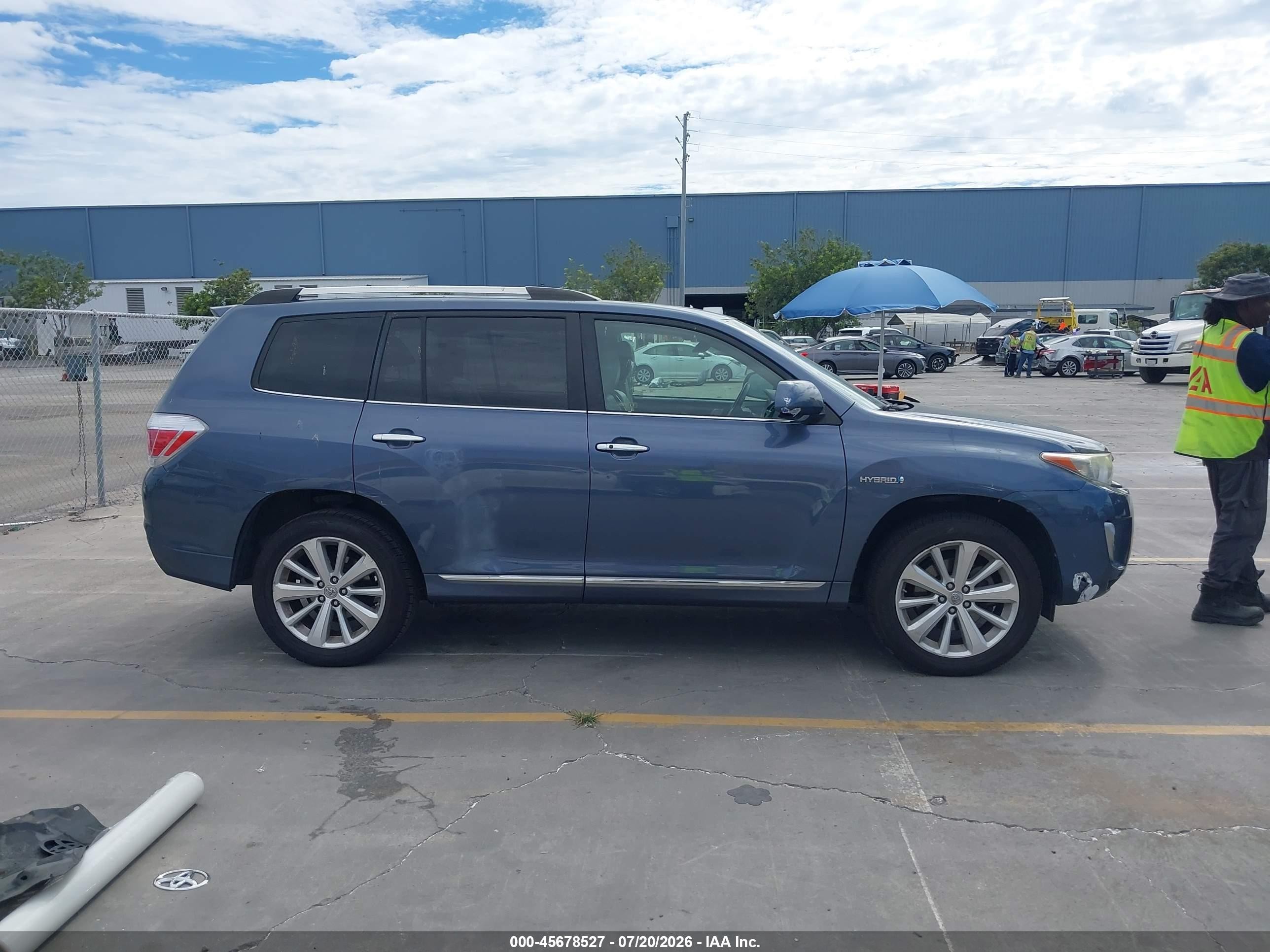 2011 Toyota Highlander Hybrid Limited V6 Blue vin: JTEDC3EH4B2002345