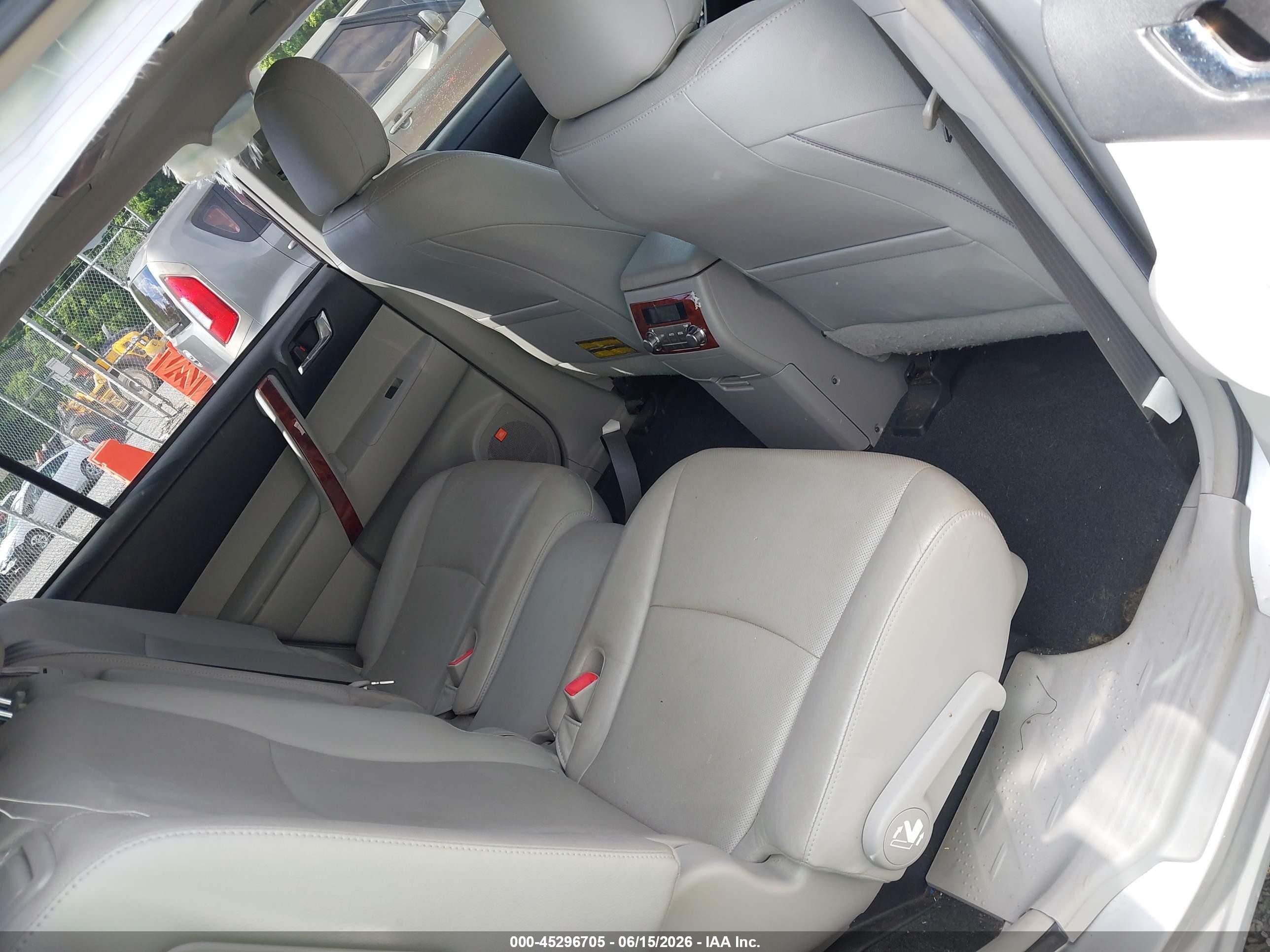 2012 Toyota Highlander Hybrid Limited V6 Silver vin: JTEDC3EH4C2008762